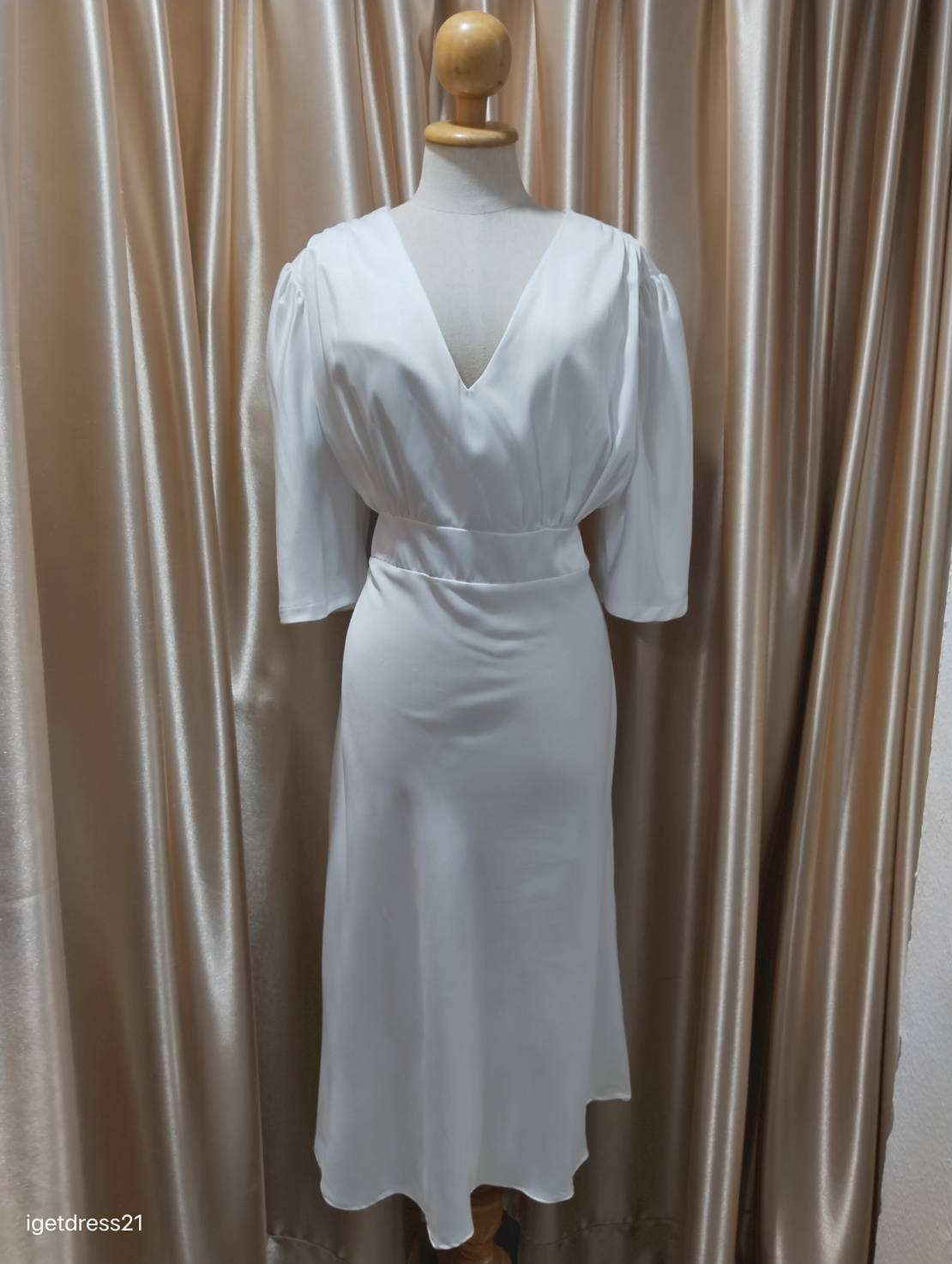 ราตรีสั้น5ส่วนมีแขนคอวี2XL