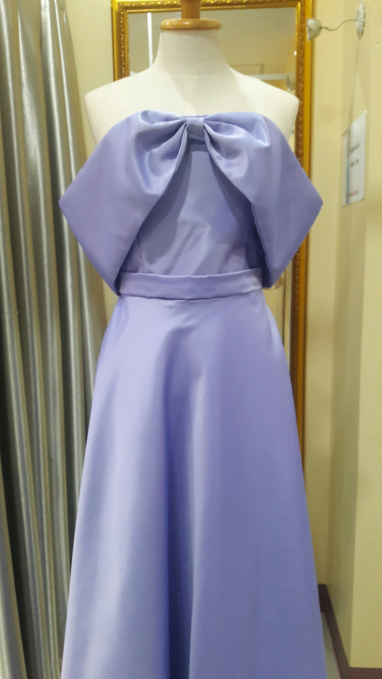 (PRE-LOVED) ราตรียาวสีม่วงปาดไหล่(ฟรีไซส์)