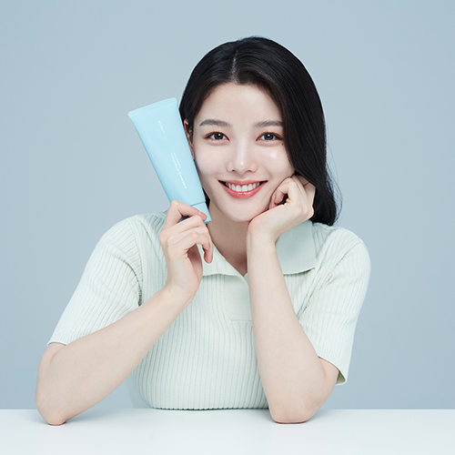 บำรุงผิวหน้าลาเนจ Laneige Water Bank Blue Hyaluronic Foam 30ml