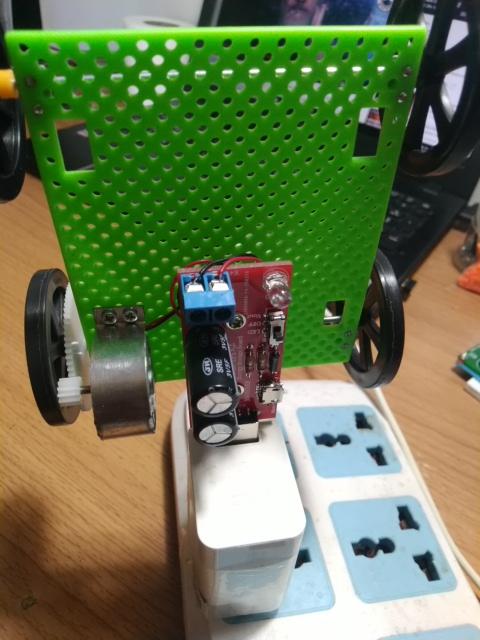 รถไฟฟ้าไม่ใช้แบตเตอรี่