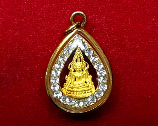 พระพุทธชินราช วัดพระศรีมหาธาตุ จ.พิษณุโลก ขนาดกว้าง 1.8 เซนติเมตร