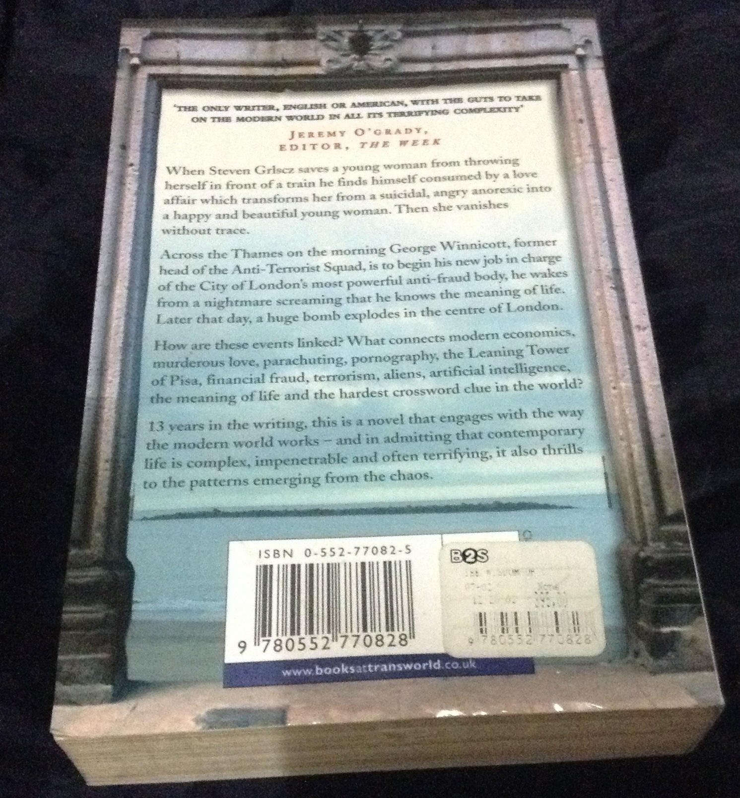 The Wisdom of Crocodiles by Paul Hoffman ราคา 220