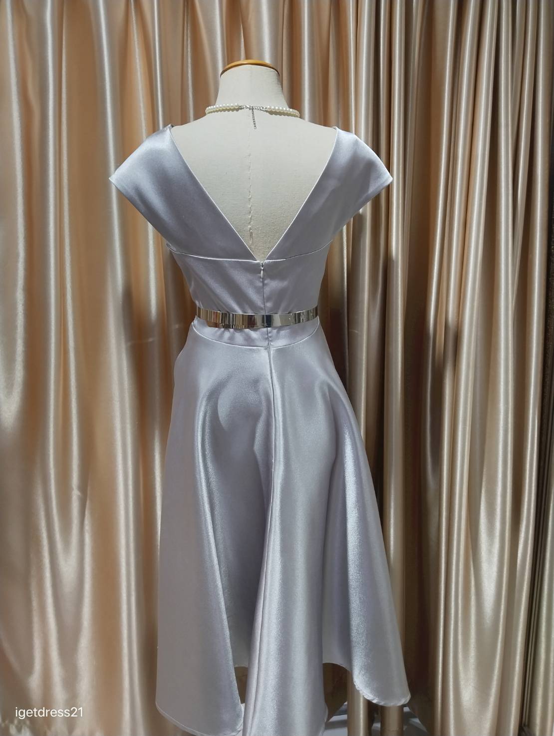 (PRE-LOVED) ชุดราตรีสั้นmaxiเทา ไหล้ไขว้กระโปรงบาน(L)