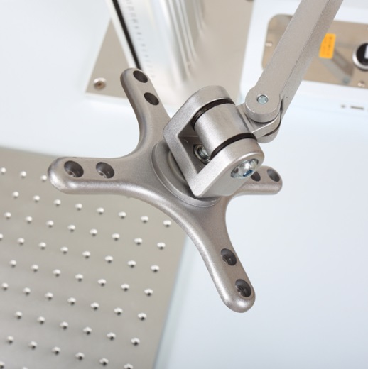 ไฟเบอร์ออฟติกส์เลเซอร์ มาคกิ้งและแกะสลัก S005 50W 300x300mm