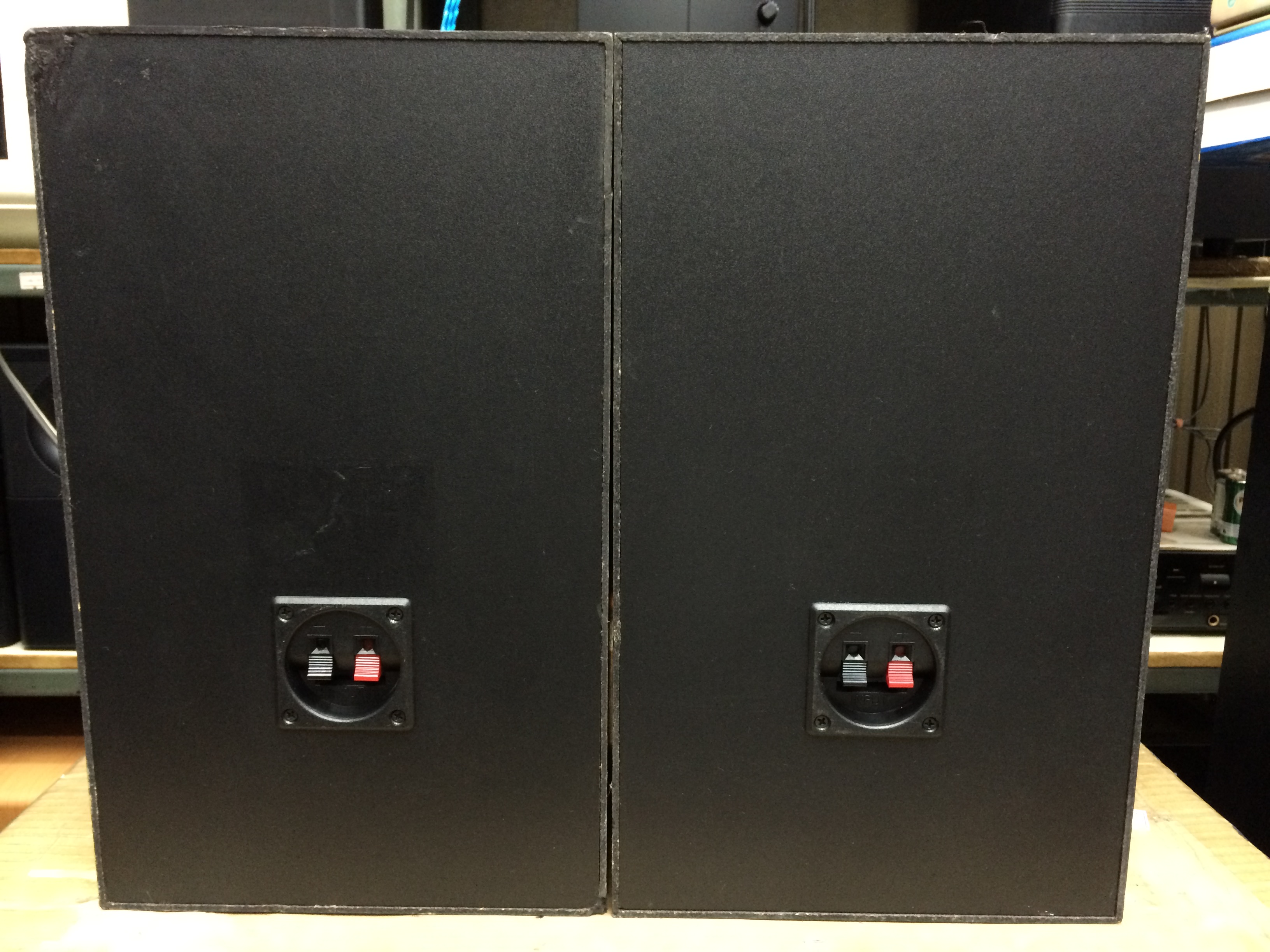 ลำโพง Polk Audio