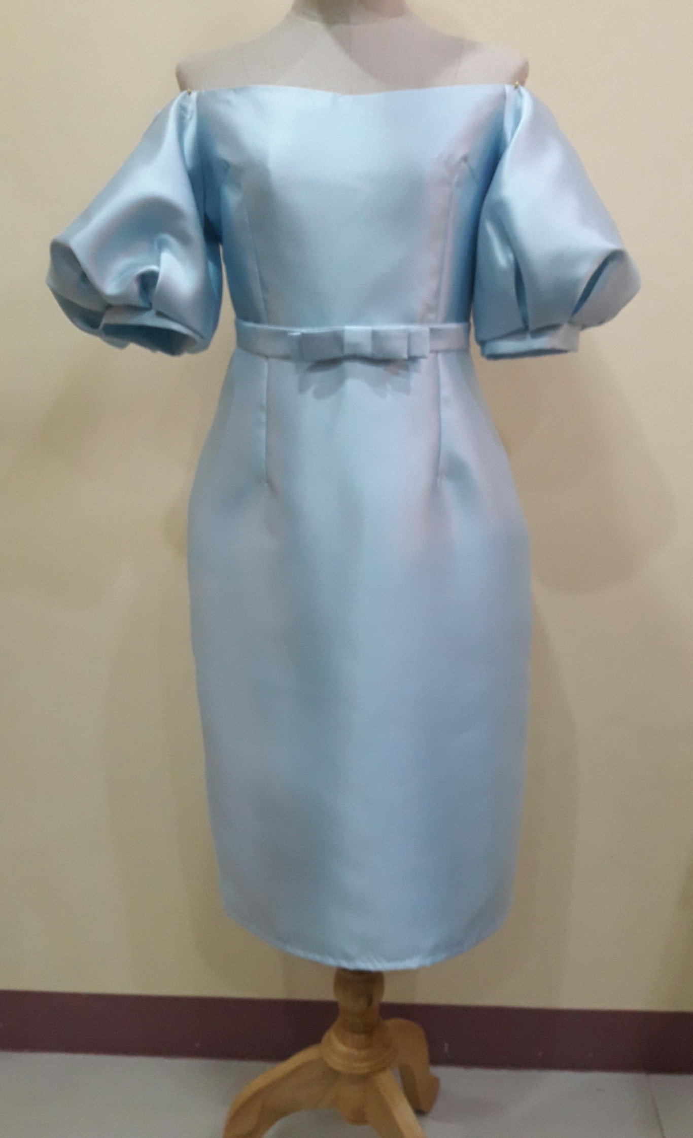 ชุดราตรีสั้นสีฟ้าเเขนตุ๊กตา-เข็มขัดโบว์ (Size : L)
