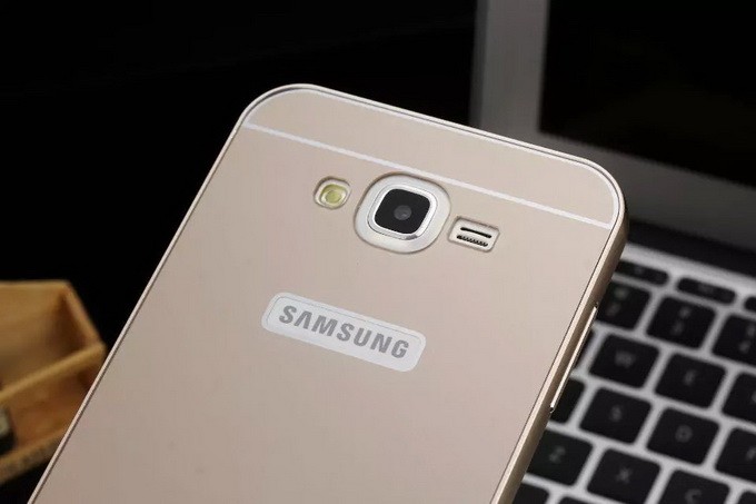 เคส J5 อลูมิเนียม+อะคริลิค ฝาหลัง สไลด์ได้ (สีทอง)