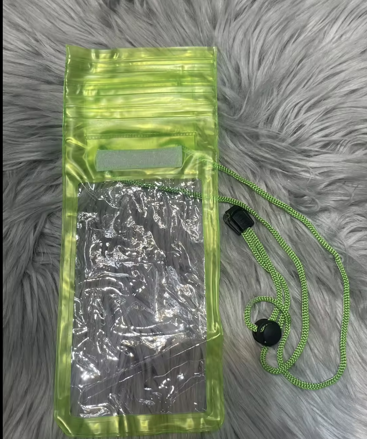 กระเป๋ากันน้ำ มีสายคล้องคอ มีตัวล็อกกันน้ำเข้า3ชั้น ทัชกรีนได้ ราคา 15