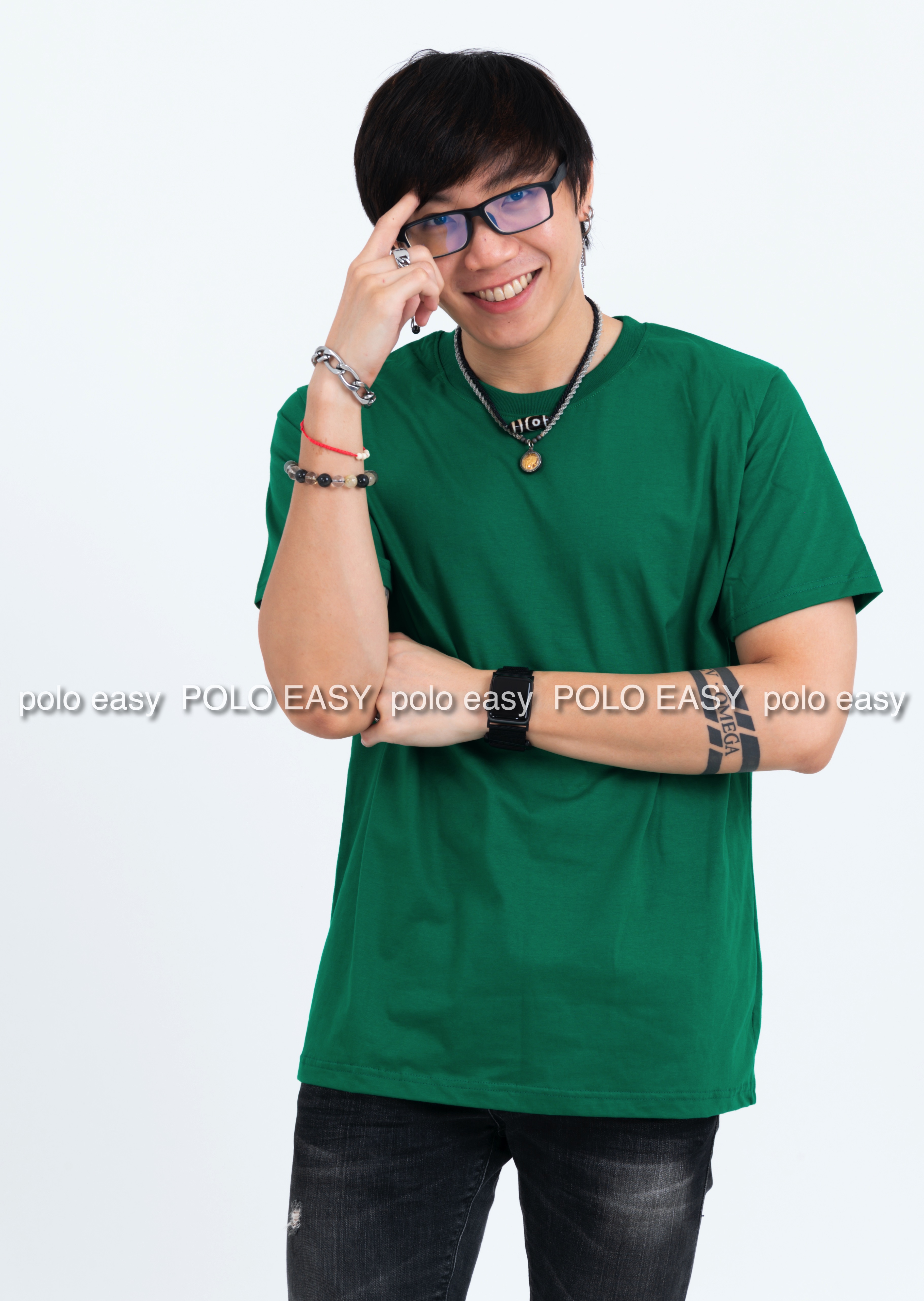 L เสื้อยืด สีเขียวใบไม้ คอกลม แขนสั้น Size L