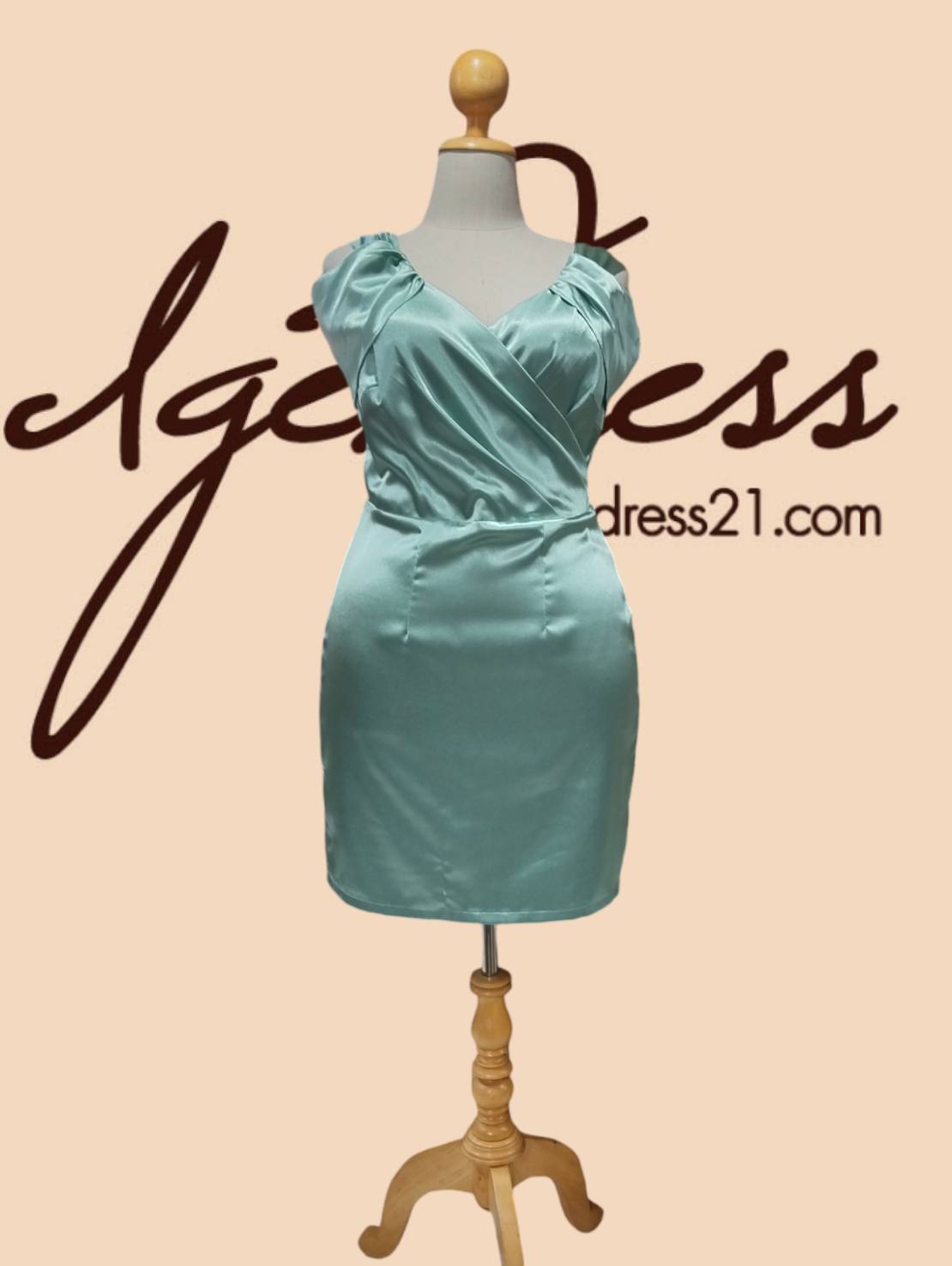 ราตรีสั้นสายใหญ่อ้อมแขนผ้าเปเป้ 2XL