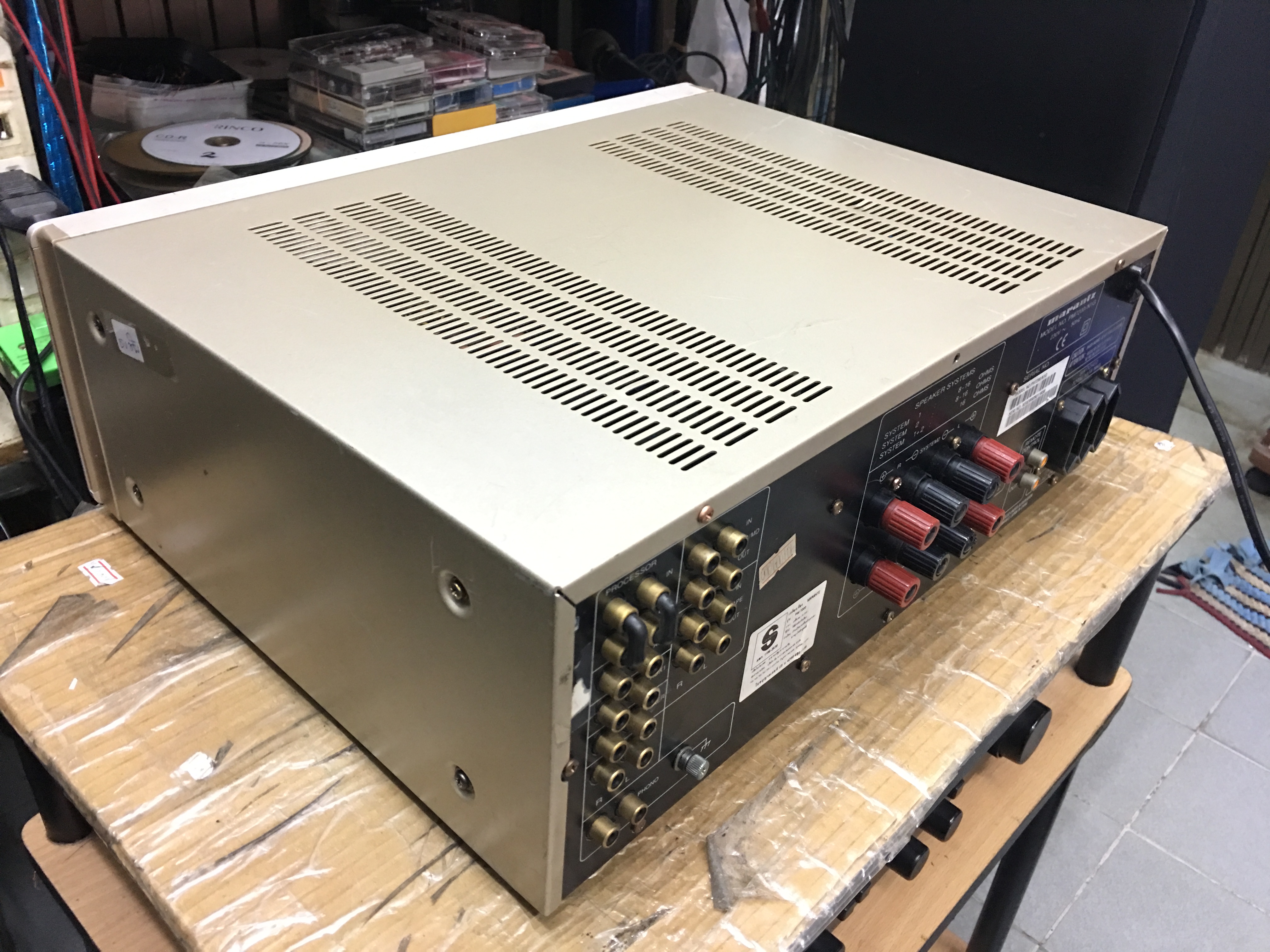 Marantz PM7200 Stereo Integrated Amplifier