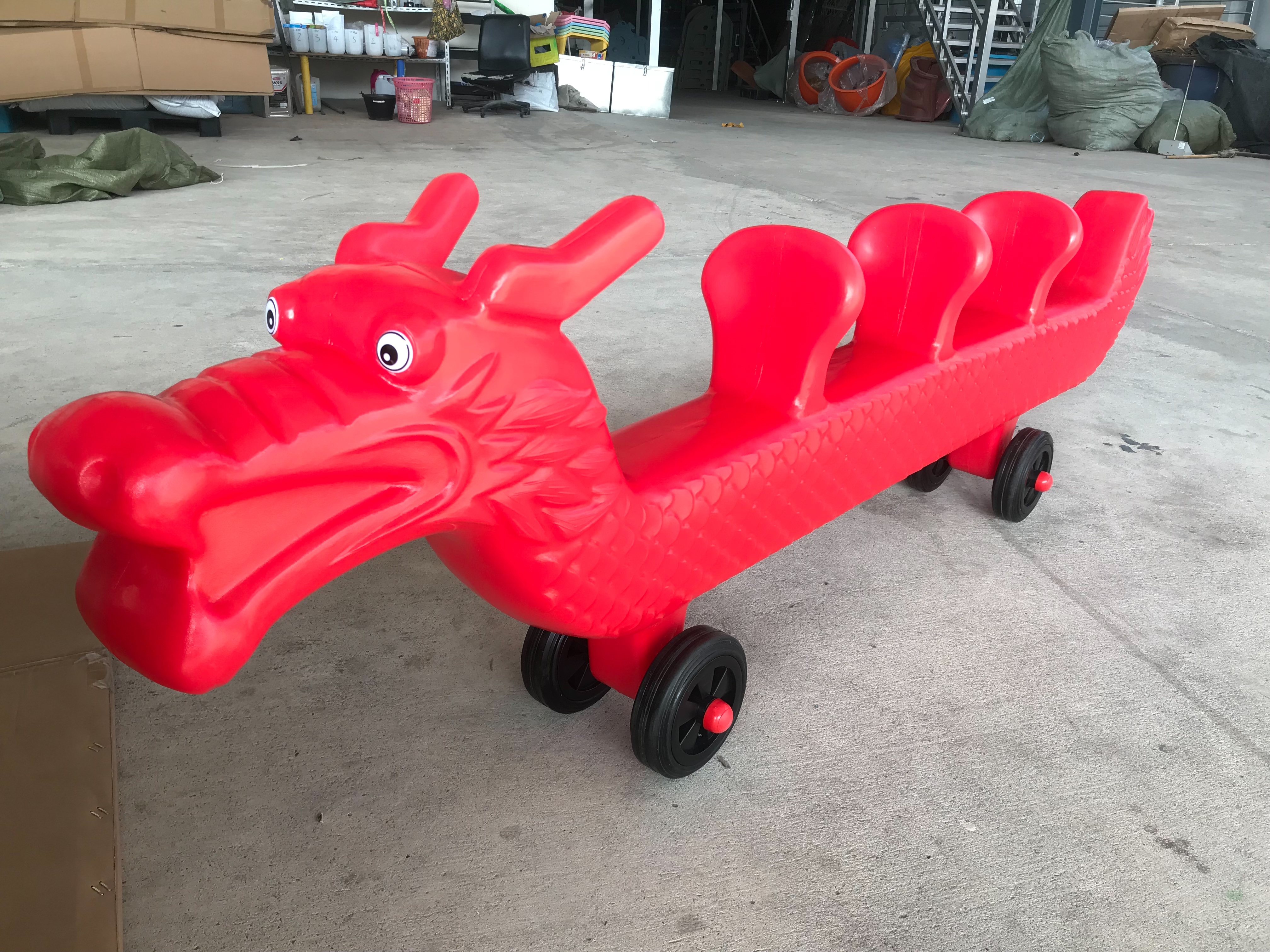 รถม้ามังกร รถขาไถ่4ที่นั่ง