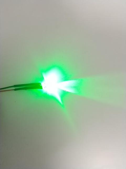 หลอด LED ขนาด 5 ม.ม. แสงสีรุ้ง