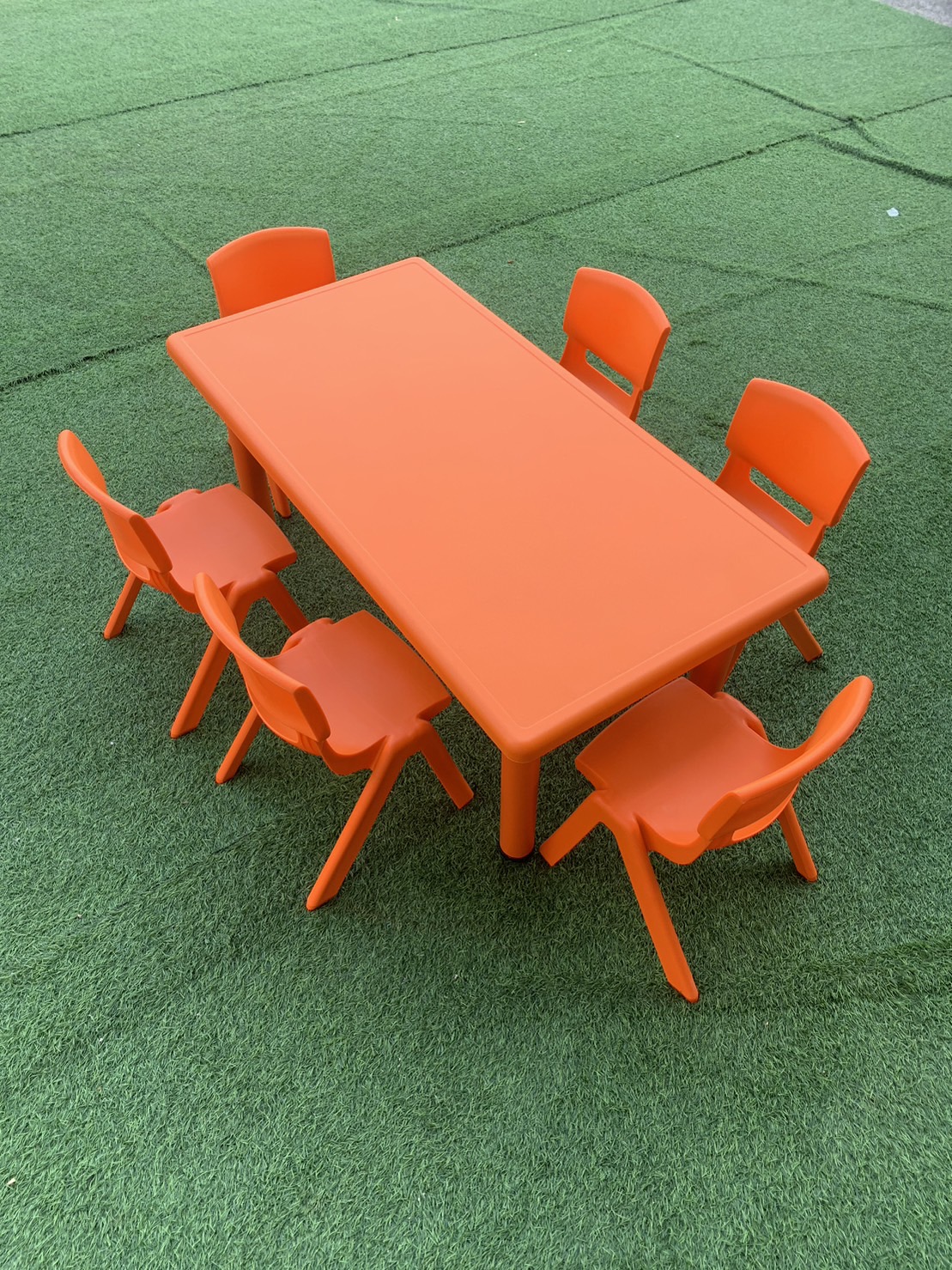 โต๊ะสี่เหลี่ยมผืนผ้าสีส้ม โต๊ะเด็กอนุบาล โต๊ะเด็กเล็ก