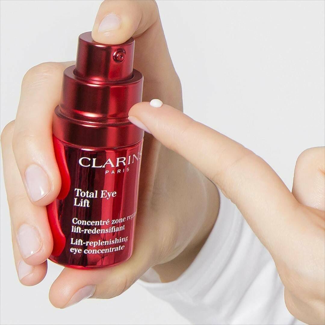 บำรุงรอบดวงตาคลาแรงส์ Clarins Total Eye Lift-Replenishing Total Eye Concentrate 15ml