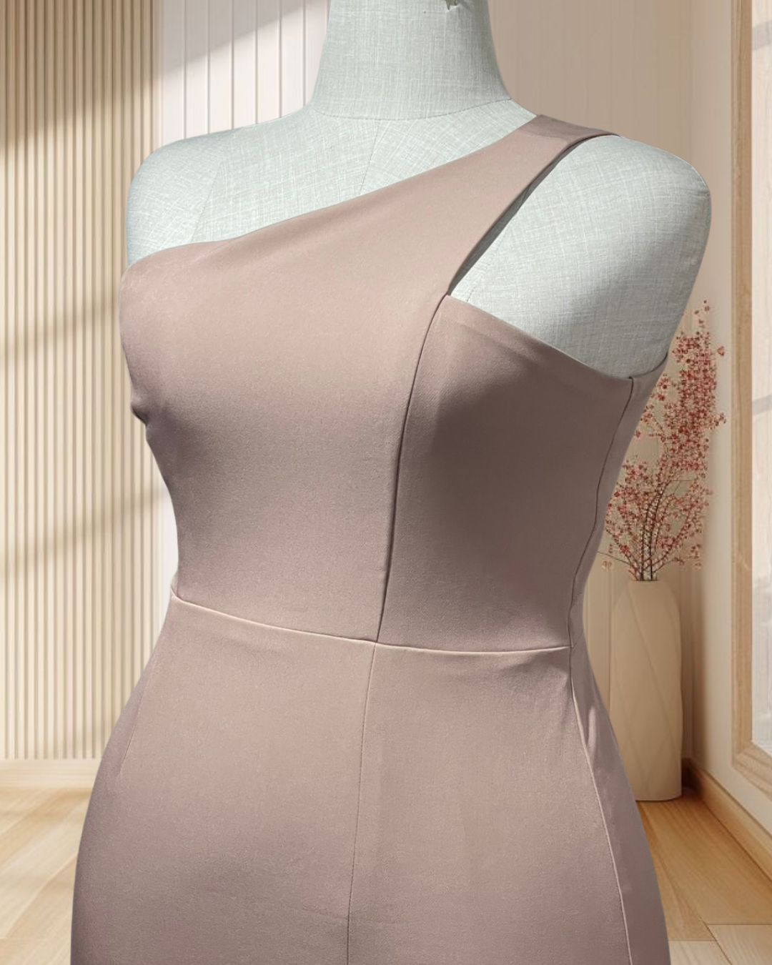 (PRE-LOVED) ราตรีสั้นสีน้ำตาลโอวัลติน บ่าเฉียง สายเดี่ยวสปาเกตตี้ 1 ข้าง ไซส์ XL