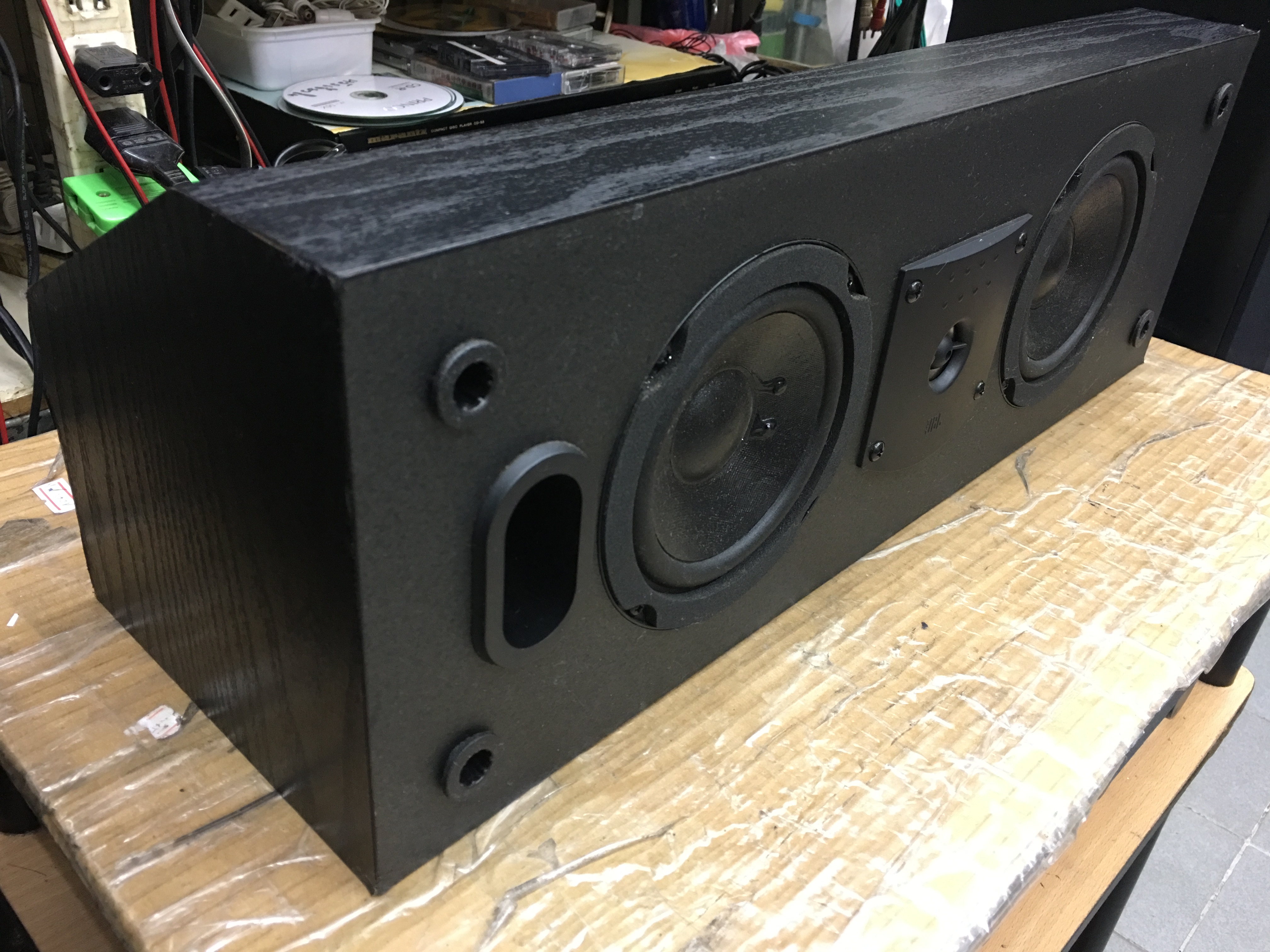 JBL SC305 Center Speaker