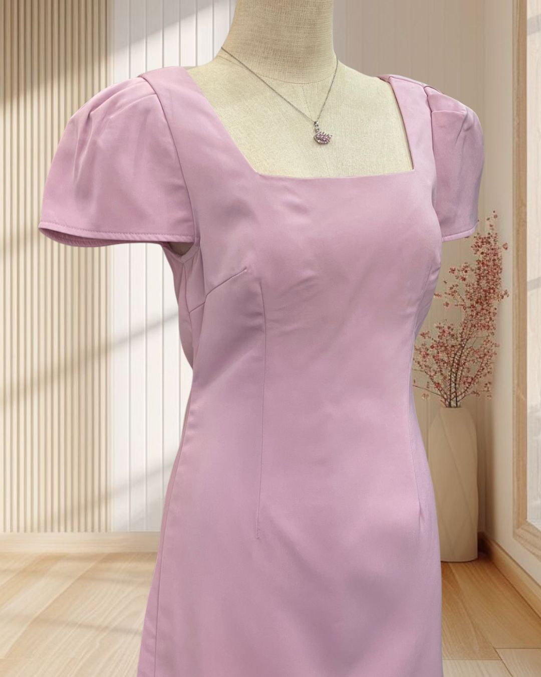 (PRE-LOVED) เดรสสั้นสีชมพู แขนพอง กระโปรงทรงสอบ ไซส์ M