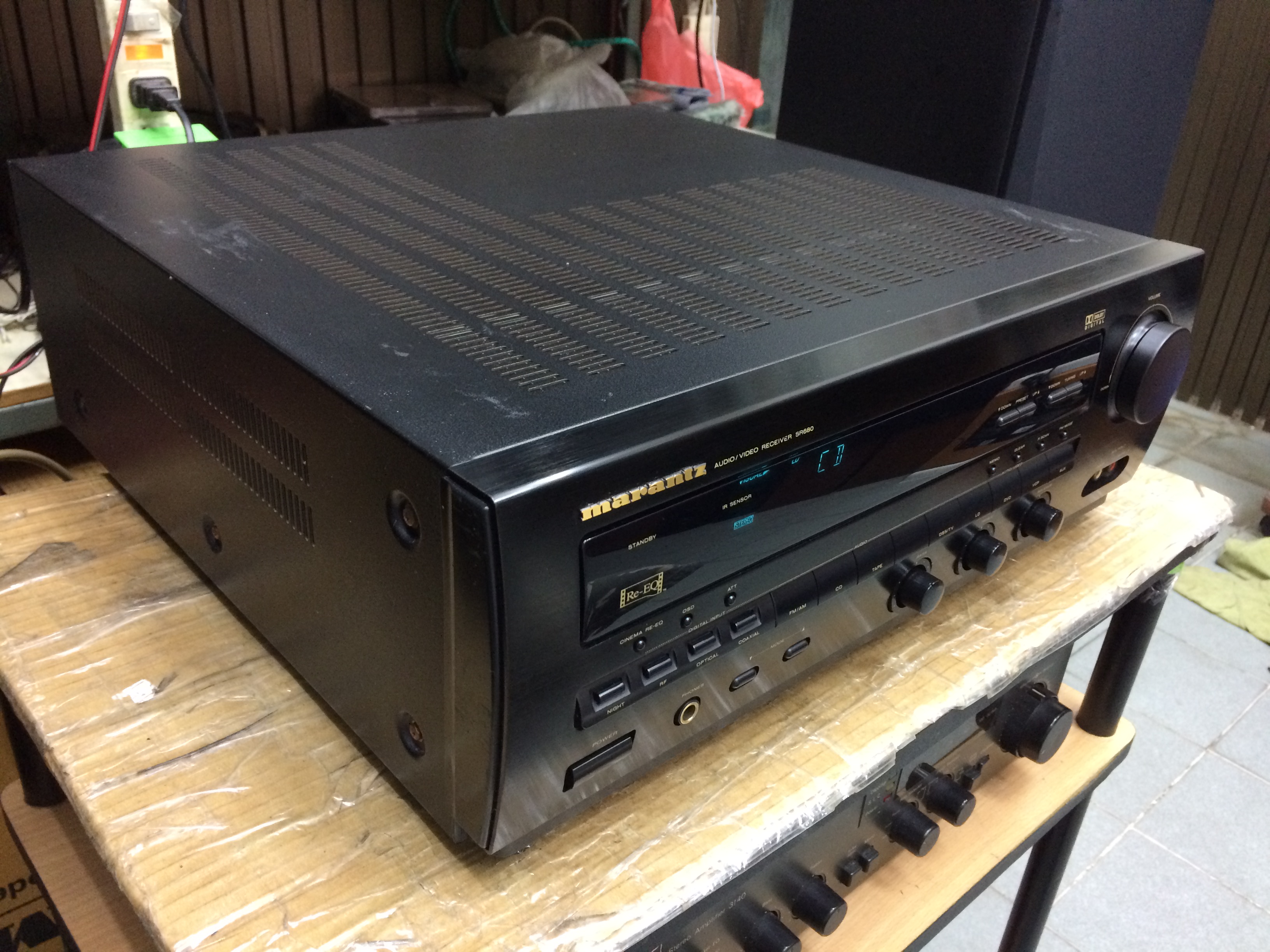Marantz SR680 Audio Video Reciever