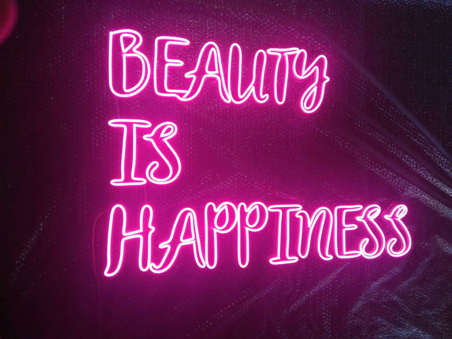 ป้ายไฟนีออนดัด - BEAUTY IS HAPPINESS