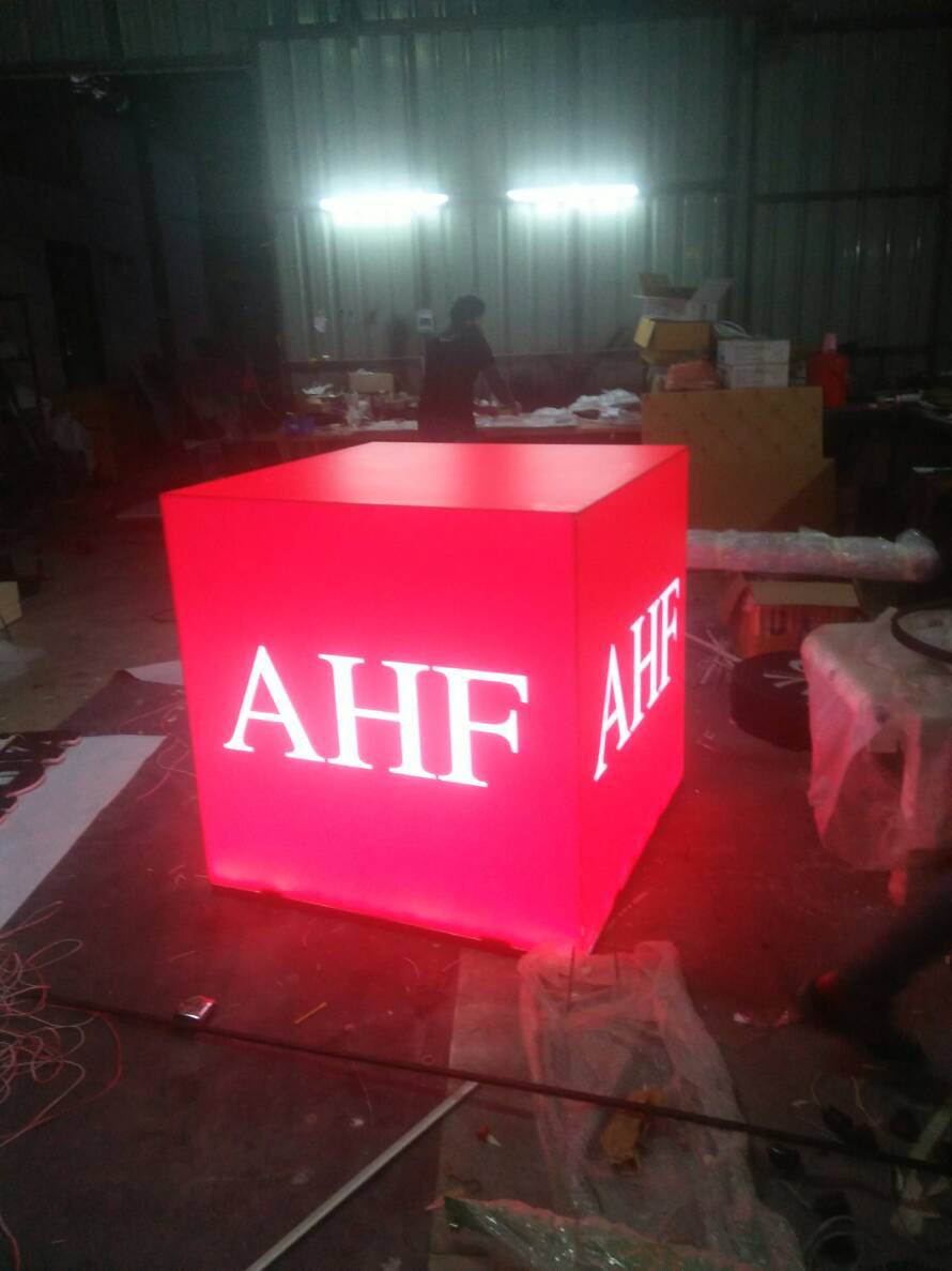 กล่องอะคริลิค-ติดสติกเกอร์ #AHF ไฟออกรอบตัว