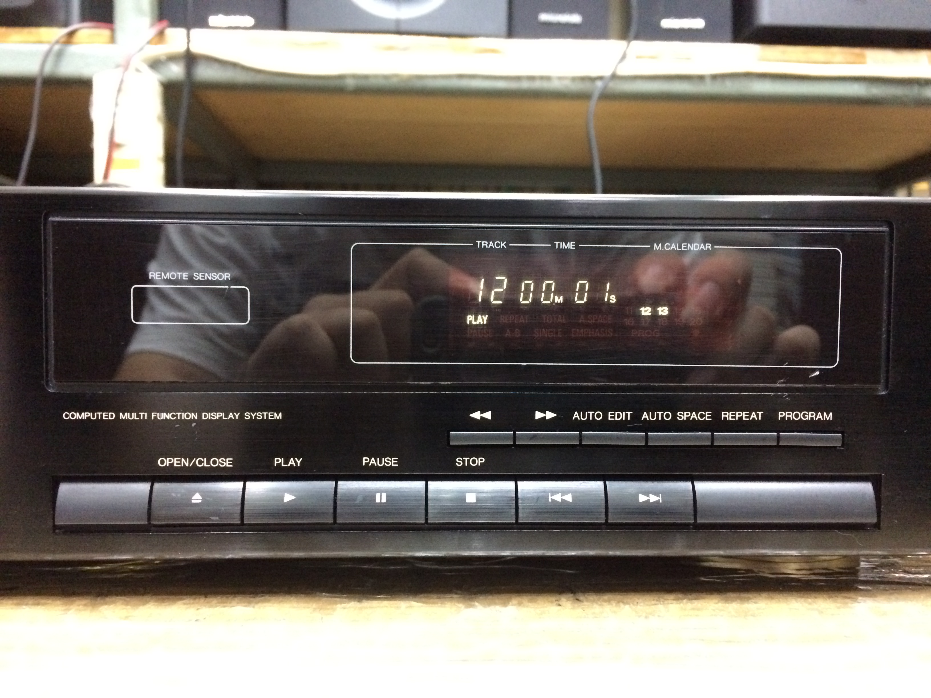 เครื่องเล่น CD Denon DCD-520