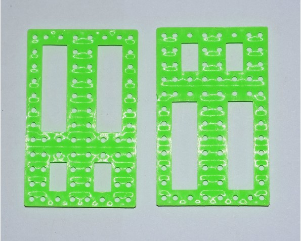 แผ่นพลาสติกอเนกประสงค์ขนาด 37.5*60 ม.ม.