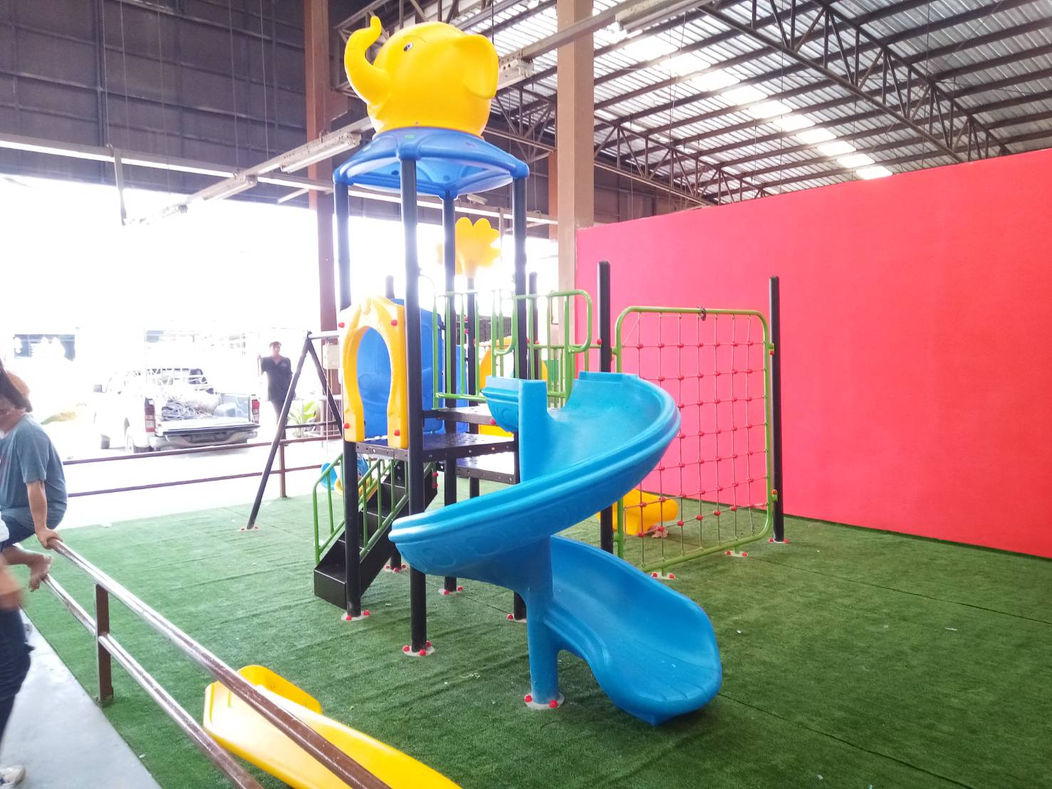 ชุด ช้างน้อยพาเพลิน (ปีนป่าย) เครื่องเล่นสนามขนาดใหญ่ และสนุกสนาน