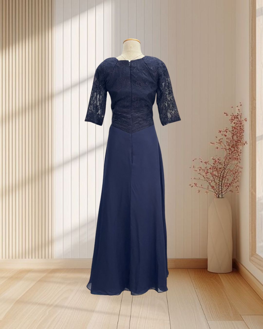 ราตรียาวสีกรม ผ้าลูกไม้แต่งกลิตเตอร์ กระโปรงผ้าชีฟองแบบเลเยอร์ ปักเพชรที่เอว ไซส์ 2XL