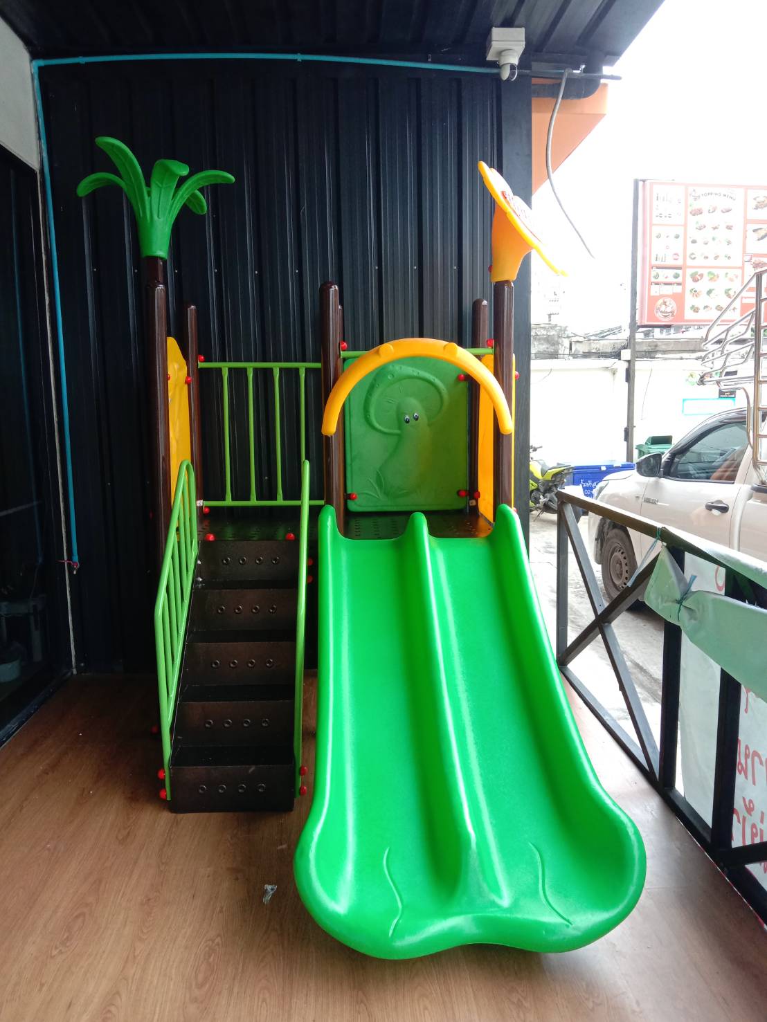 เครื่องเล่นสนาม ชุด ดอกไม้ในป่า เครื่องเล่นมีประโยชน์ต่อเด็ก