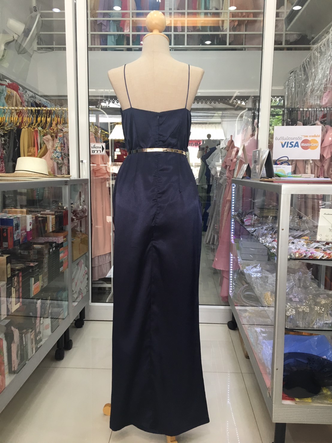 (PRE-LOVED) ราตรียาวสีกรมสายเดี่ยวอกป้ายจีบเอว (L)