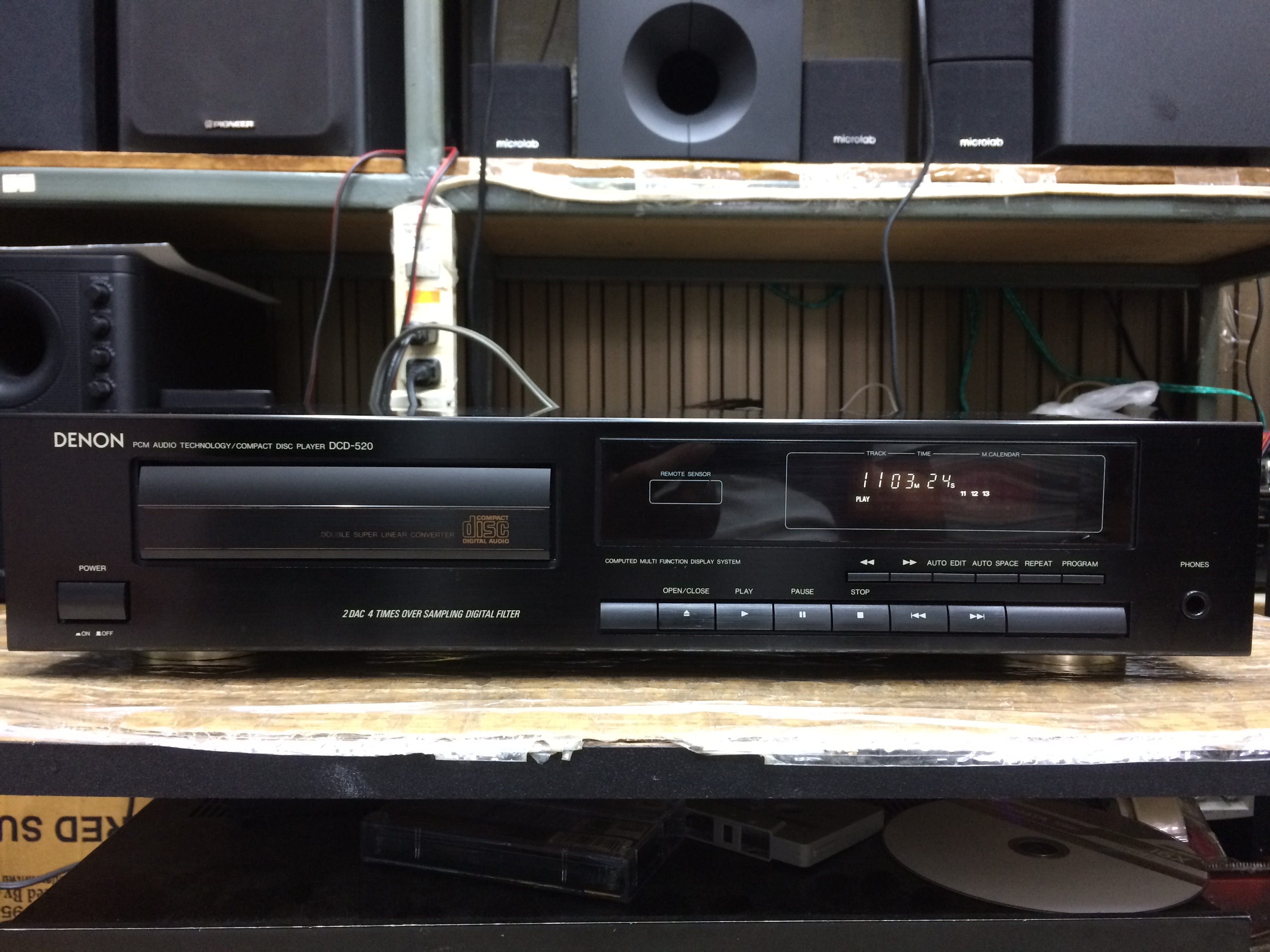 เครื่องเล่น CD Denon DCD-520