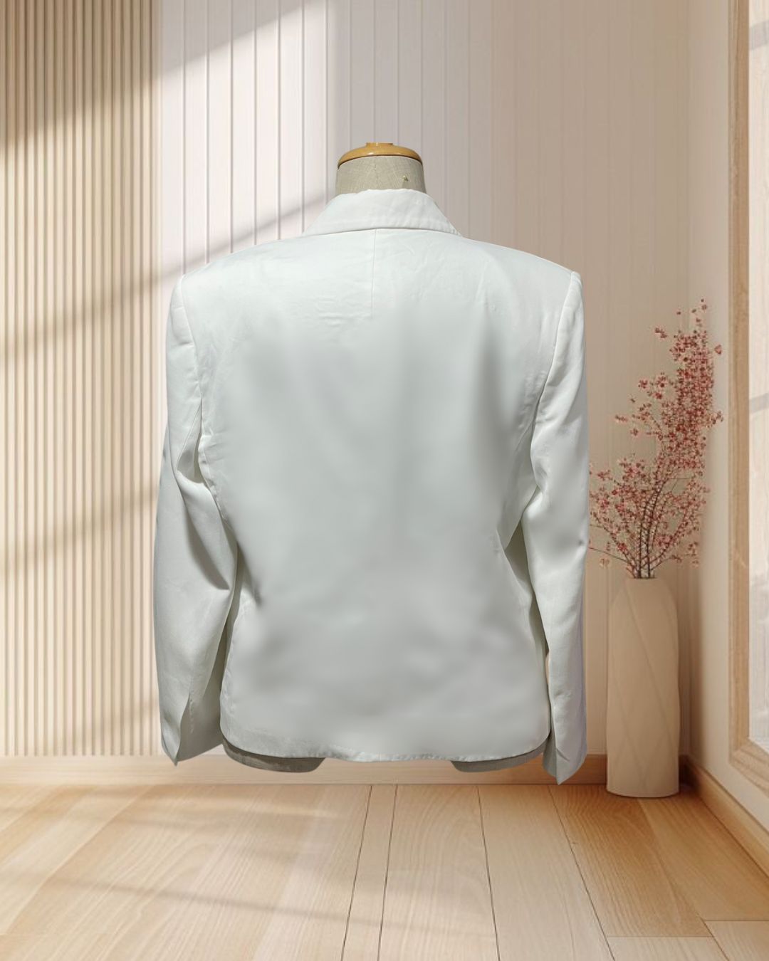 (PRE-LOVED) เสื้อสูทผู้หญิงสีขาว ไซส์ 3XL