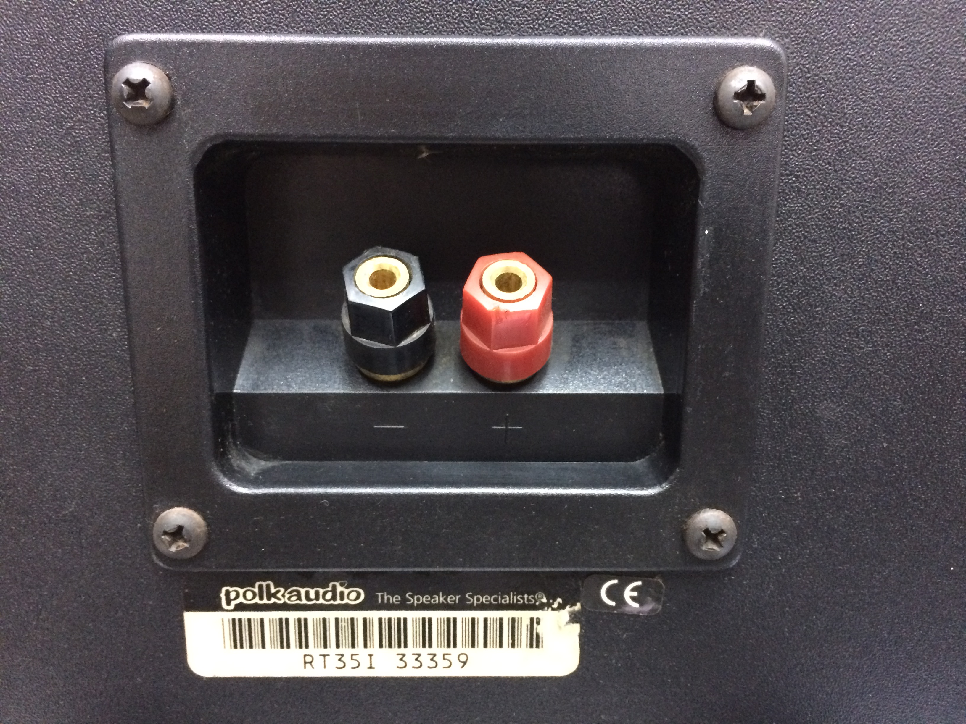 ลำโพงวางหิ้ง Polk Audio รุ่น RT35i