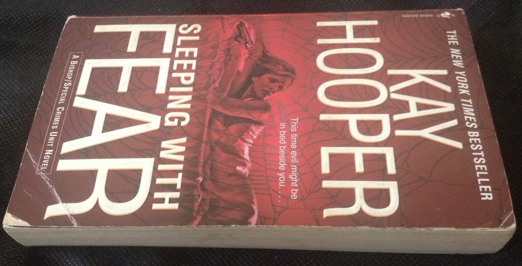 Sleeping with Fear by Kay Hooper ราคา 100