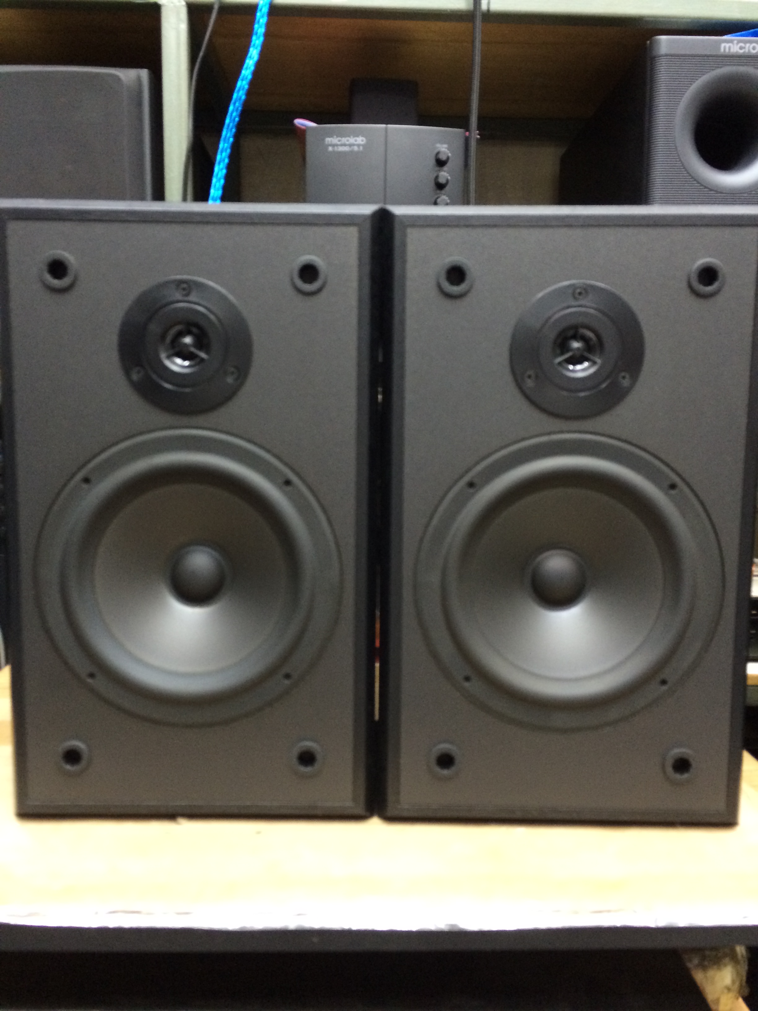 ลำโพง Polk Audio