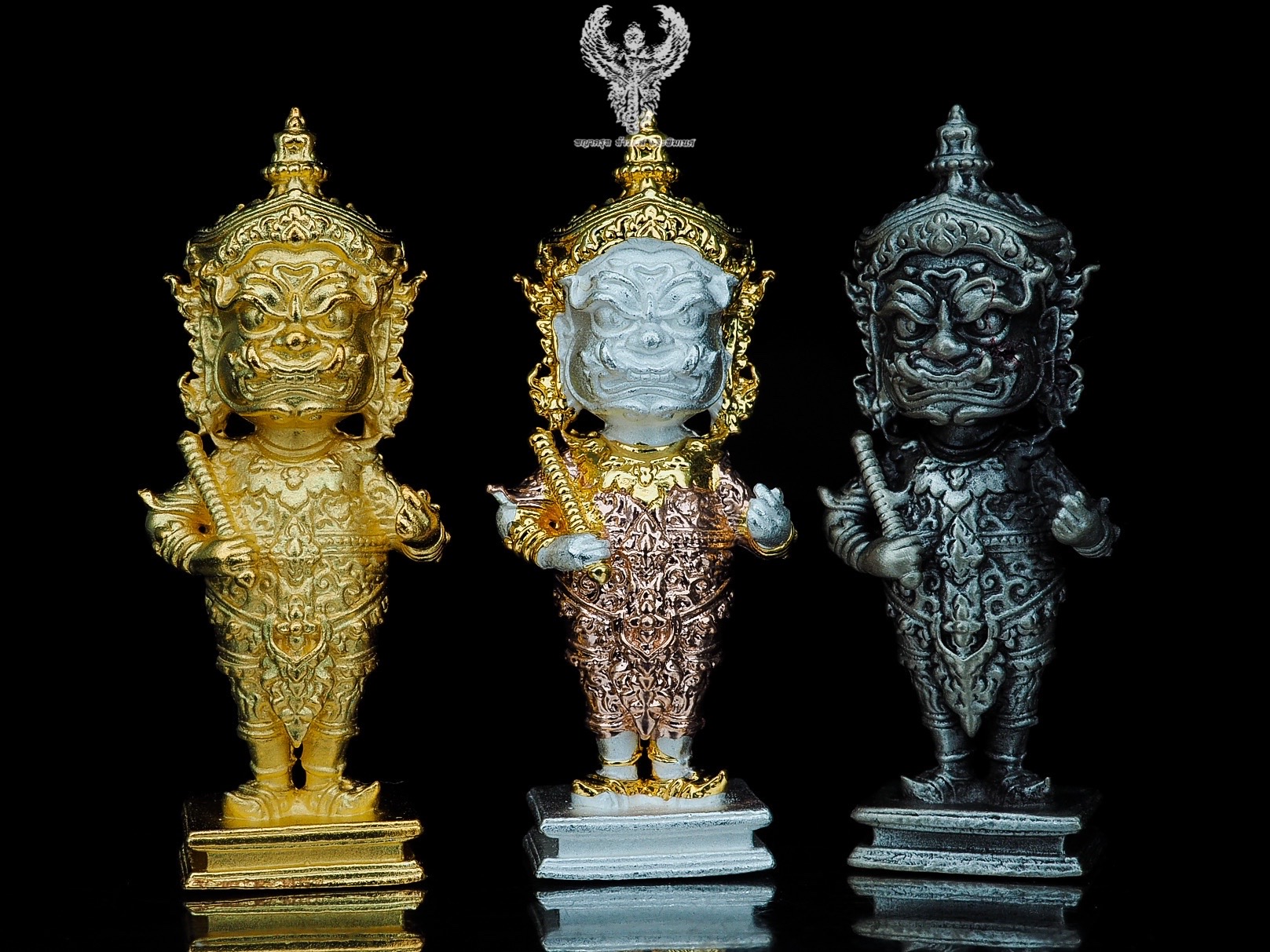 พญายักษ์น้อย ร้อยล้าน หลวงพ่อเพ็ชร์ วัดบ้านไร่ อำเภอเขาฉกรรจ์ จังหวัดสระแก้ว. ชุดกรรมการ 1ชุด รับ 3 องค์.