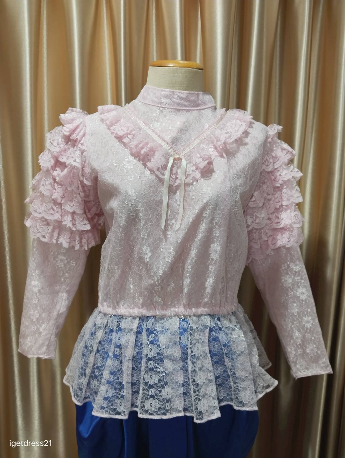 เสื้อลูกไม้ชมพูแขนยาวS