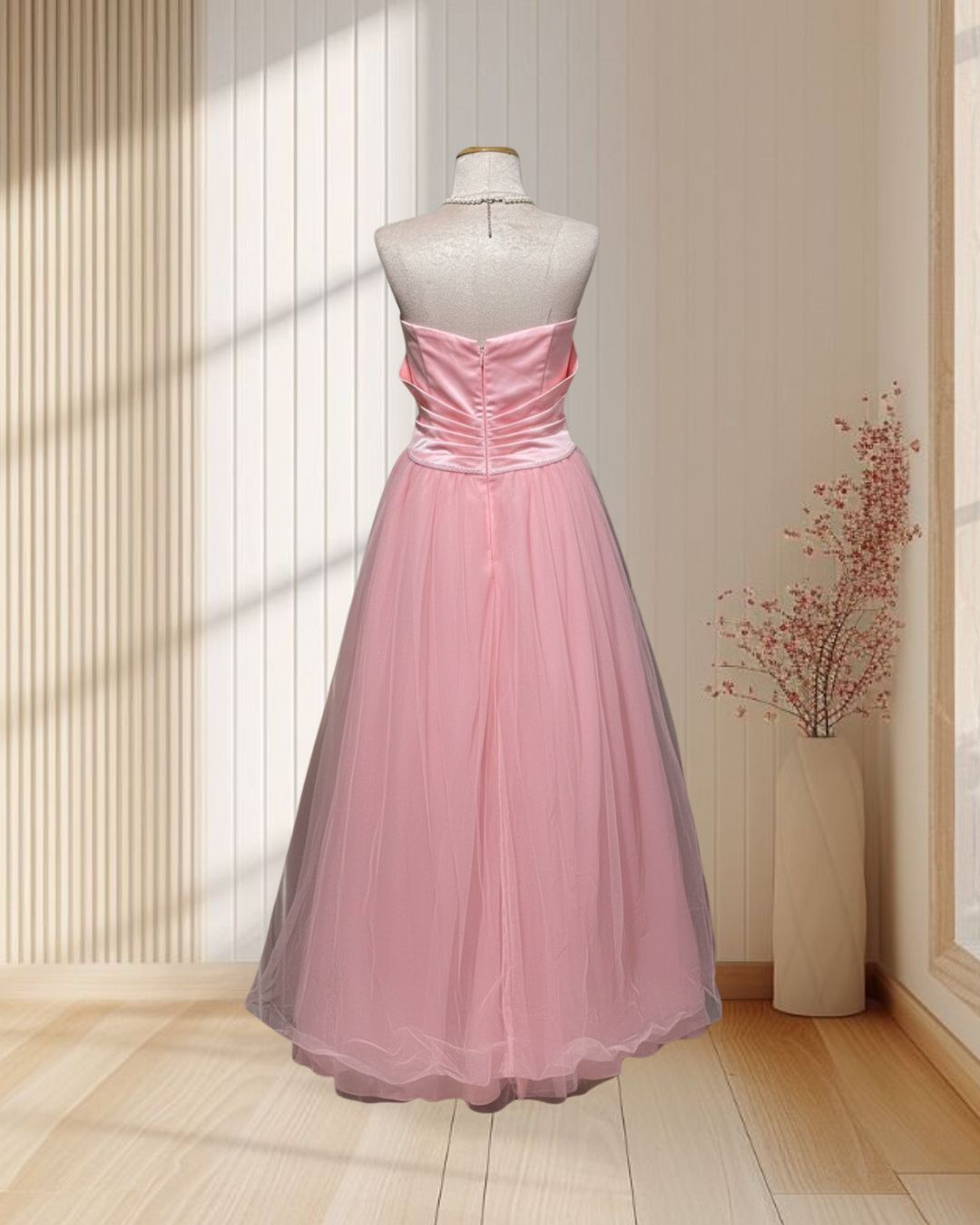 (PRE-LOVED) ราตรียาวสีชมพู งานเจ้าหญิงเกาะอก กระโปรงผ้ามุ้ง ไซส์ XS (อก28-30)