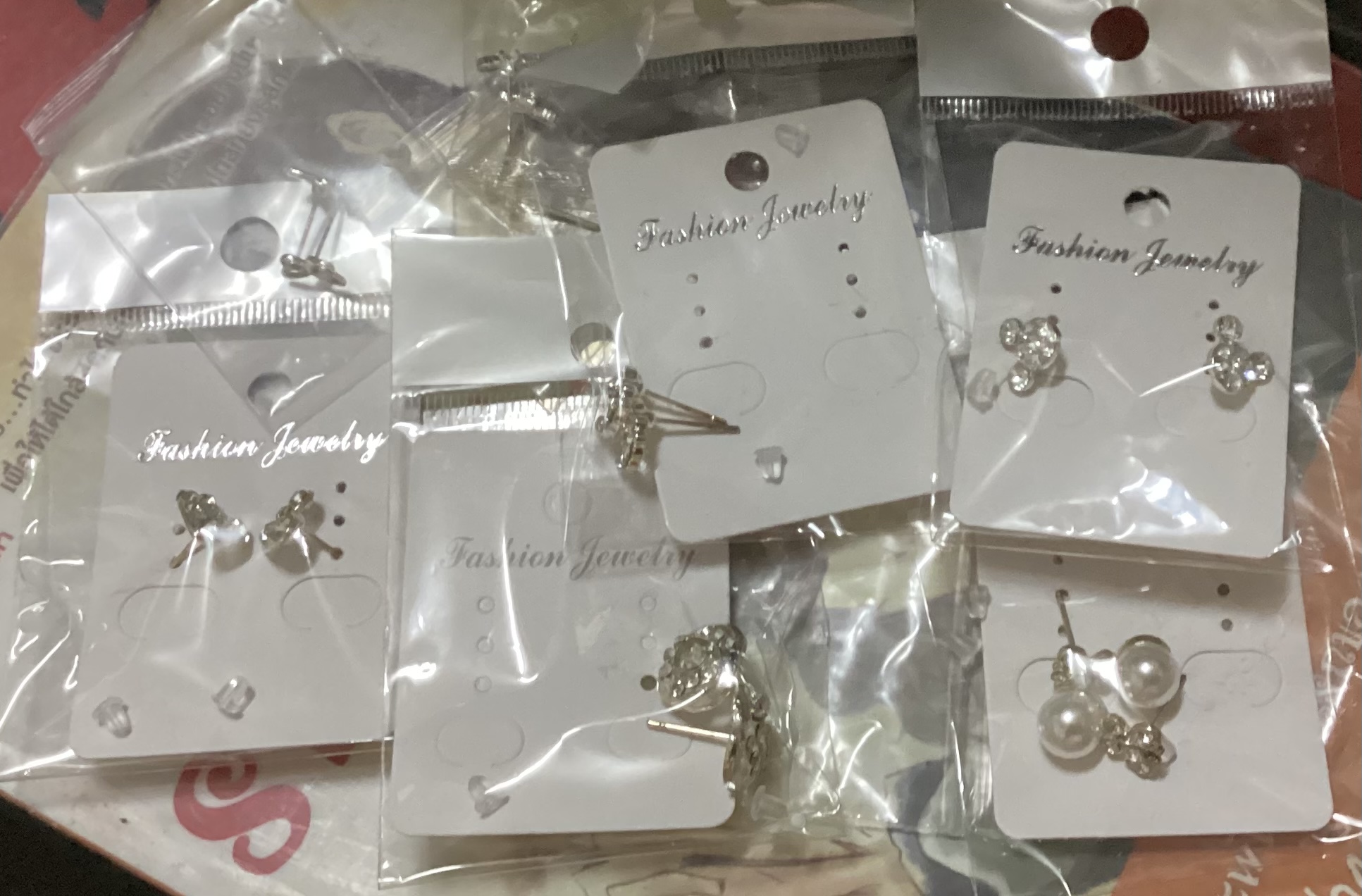 ต่างหูคละลาย25คู่ ราคา 70