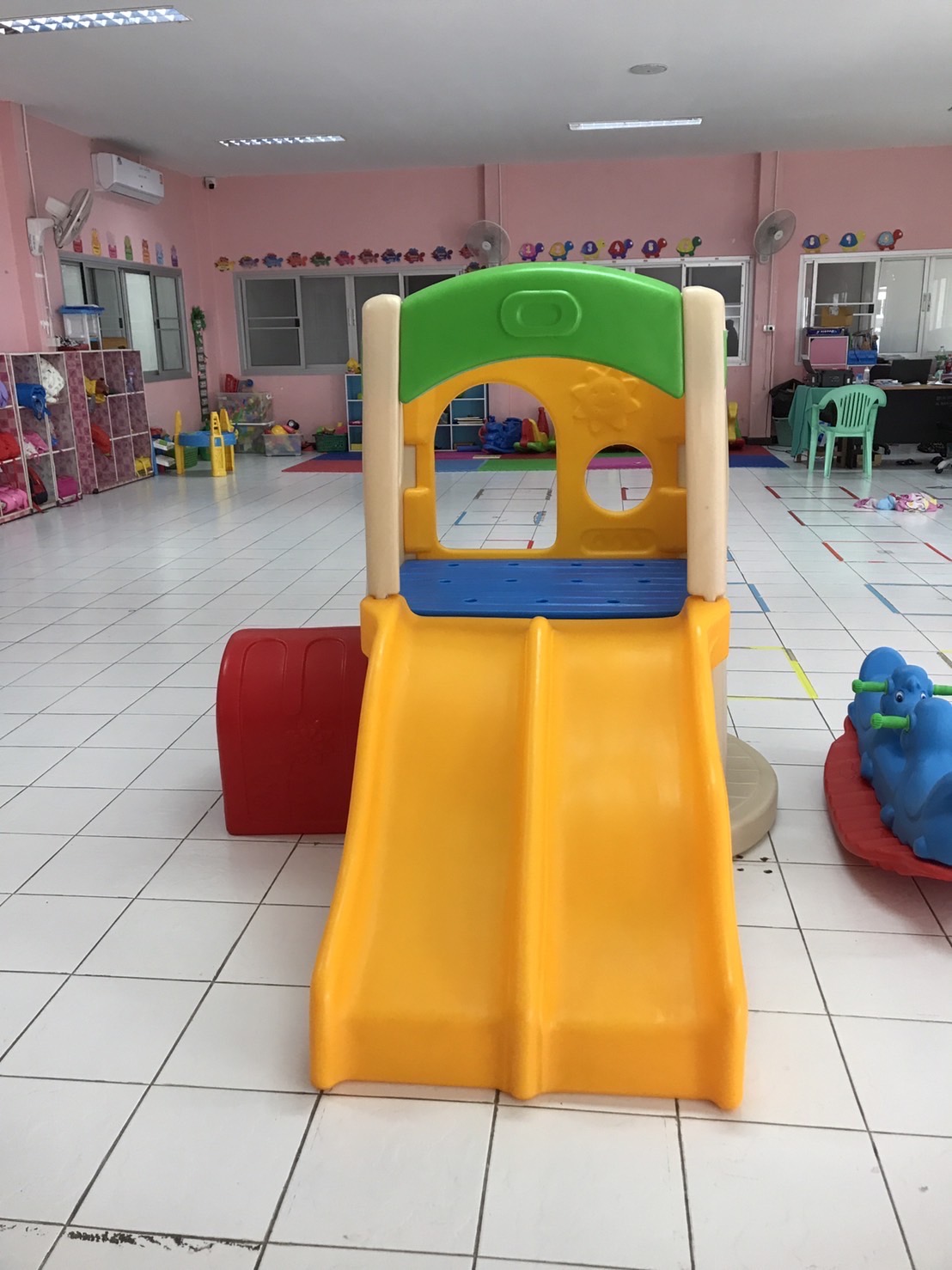 ป้อมกระดานลื่นคู่