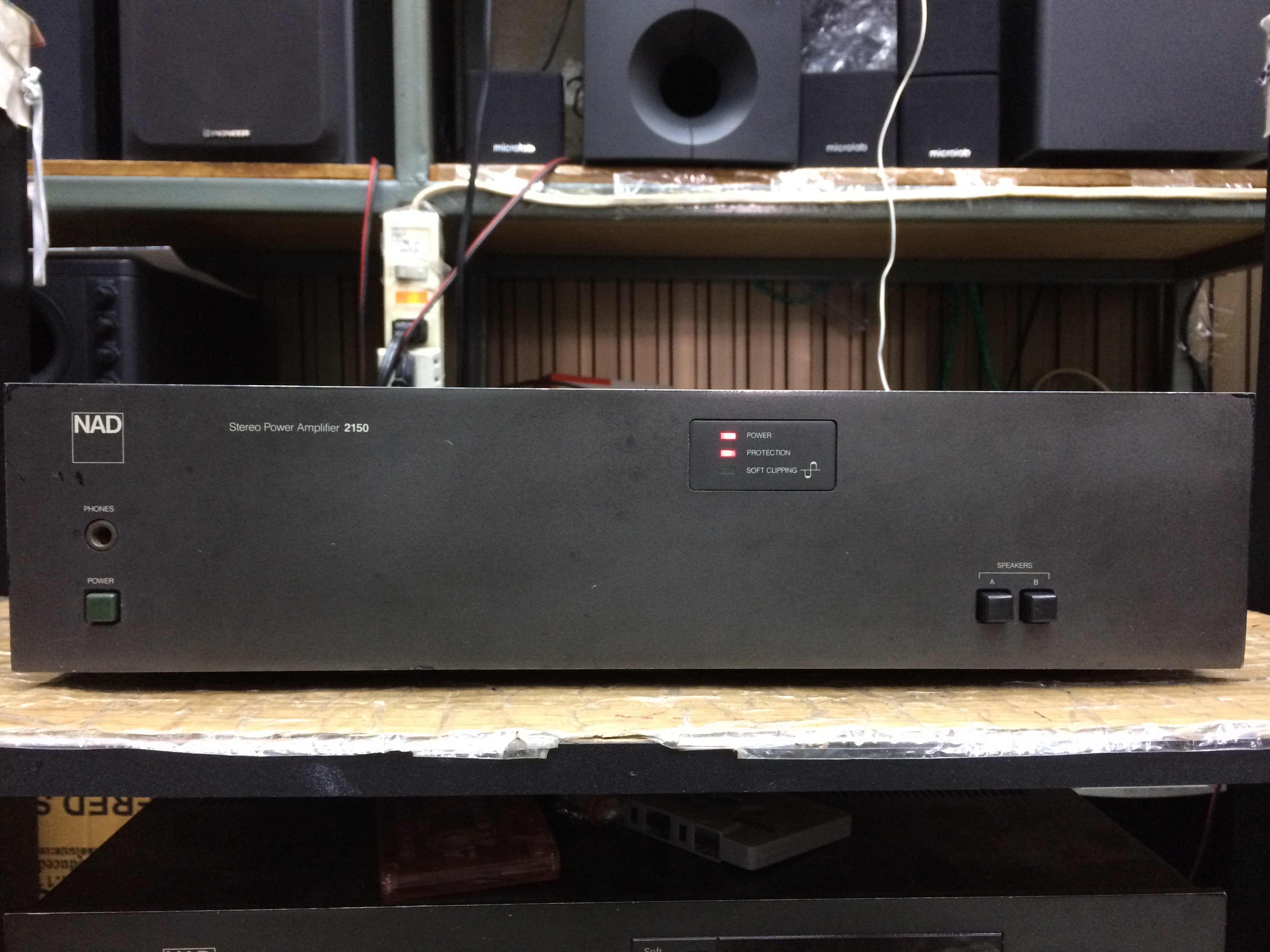 NAD 2150 Stereo Power Amplifier