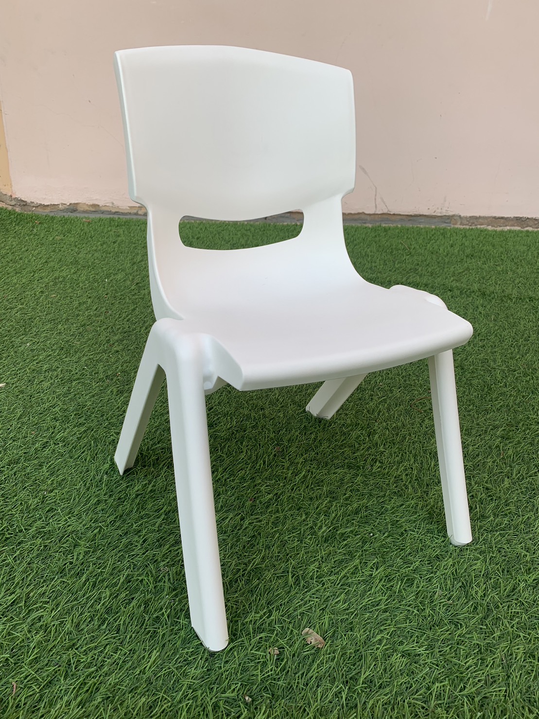 เก้าอี้สีขาว เก้าอี้เด็กเล็ก ที่นั่งสีขาว เก้าอี้สไตล์ minimal