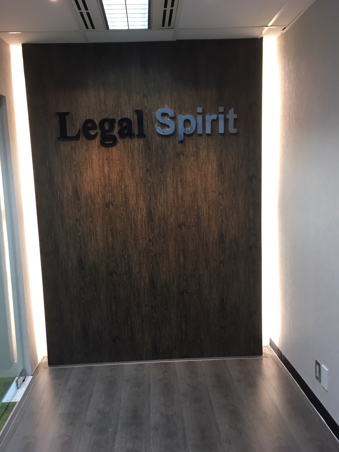 อักษรสแตนเลสยกขอบ