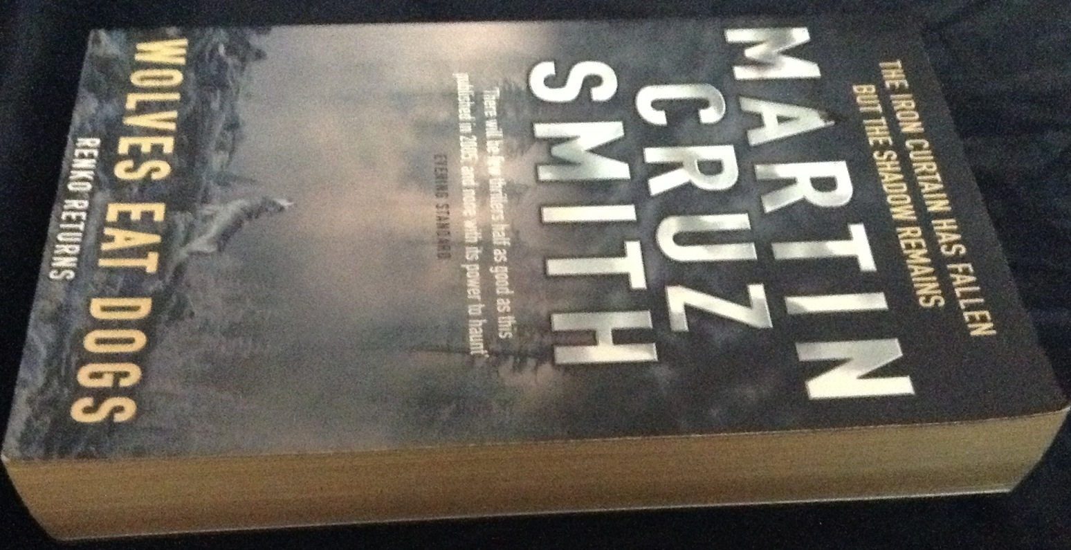 wolves eat dogs martin cruz smith ราคา 150
