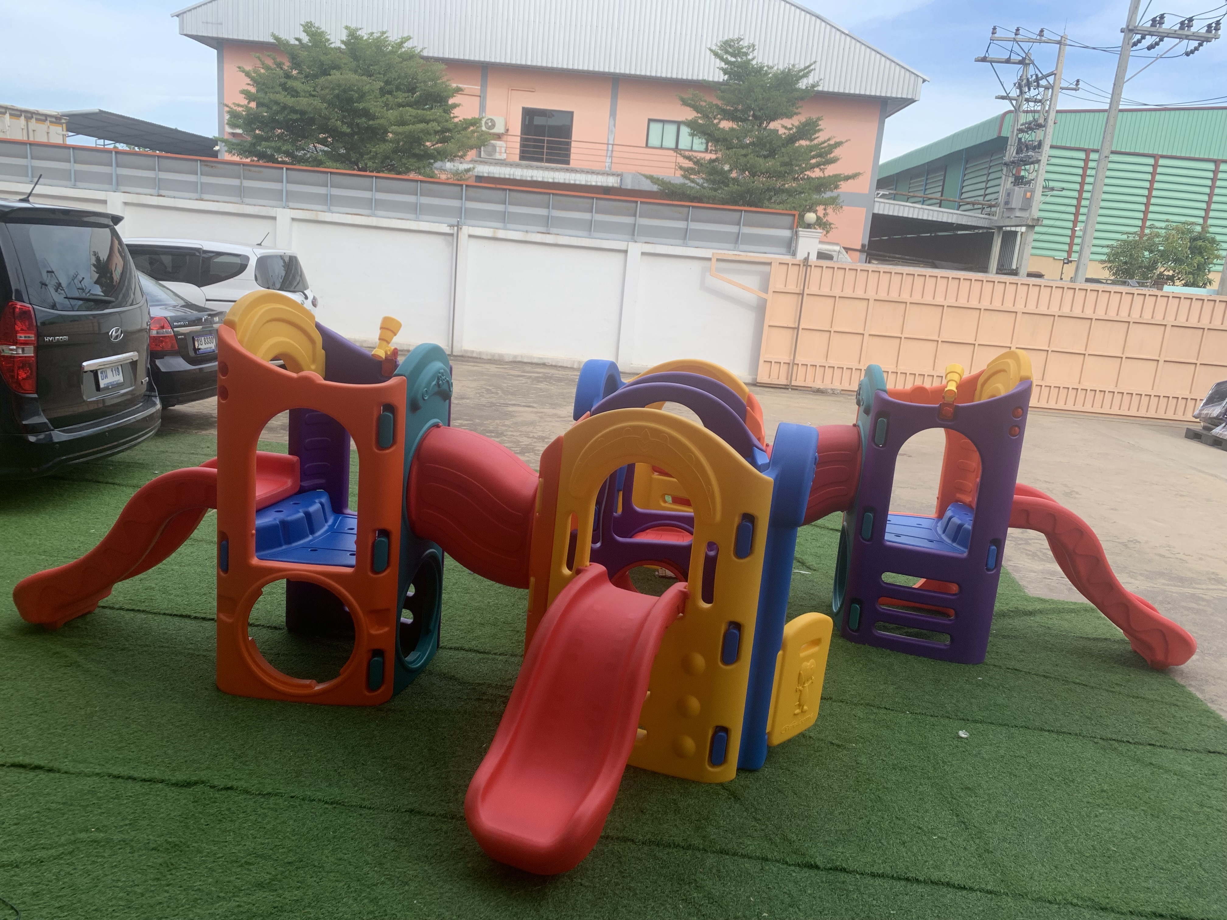 ปราสาทกระดานลื่น 4 ป้อม