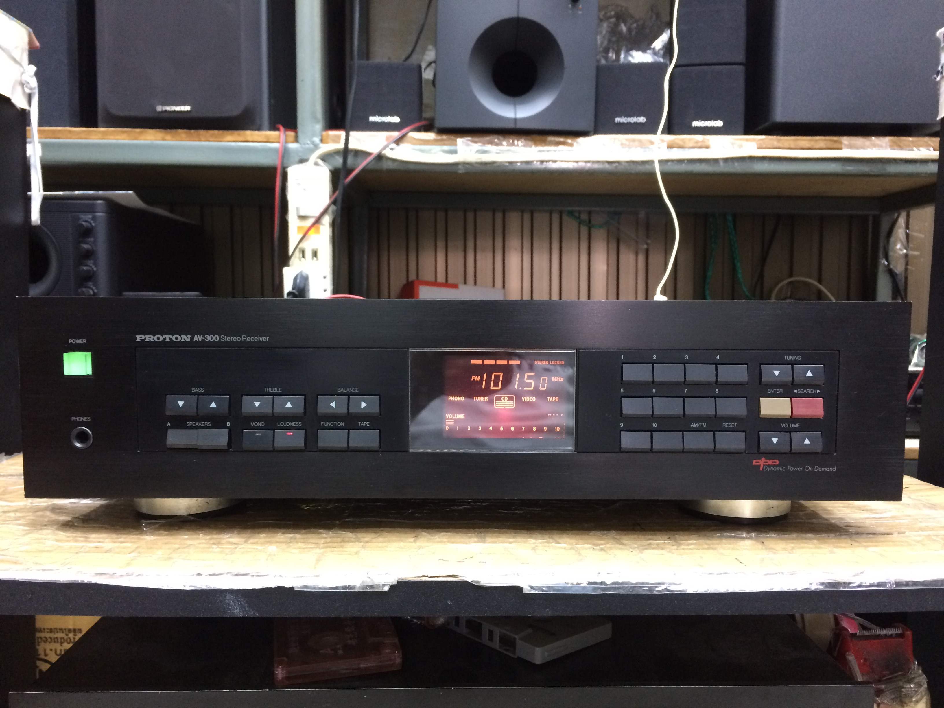Proton AV-300 Stereo Integrated Amplifier