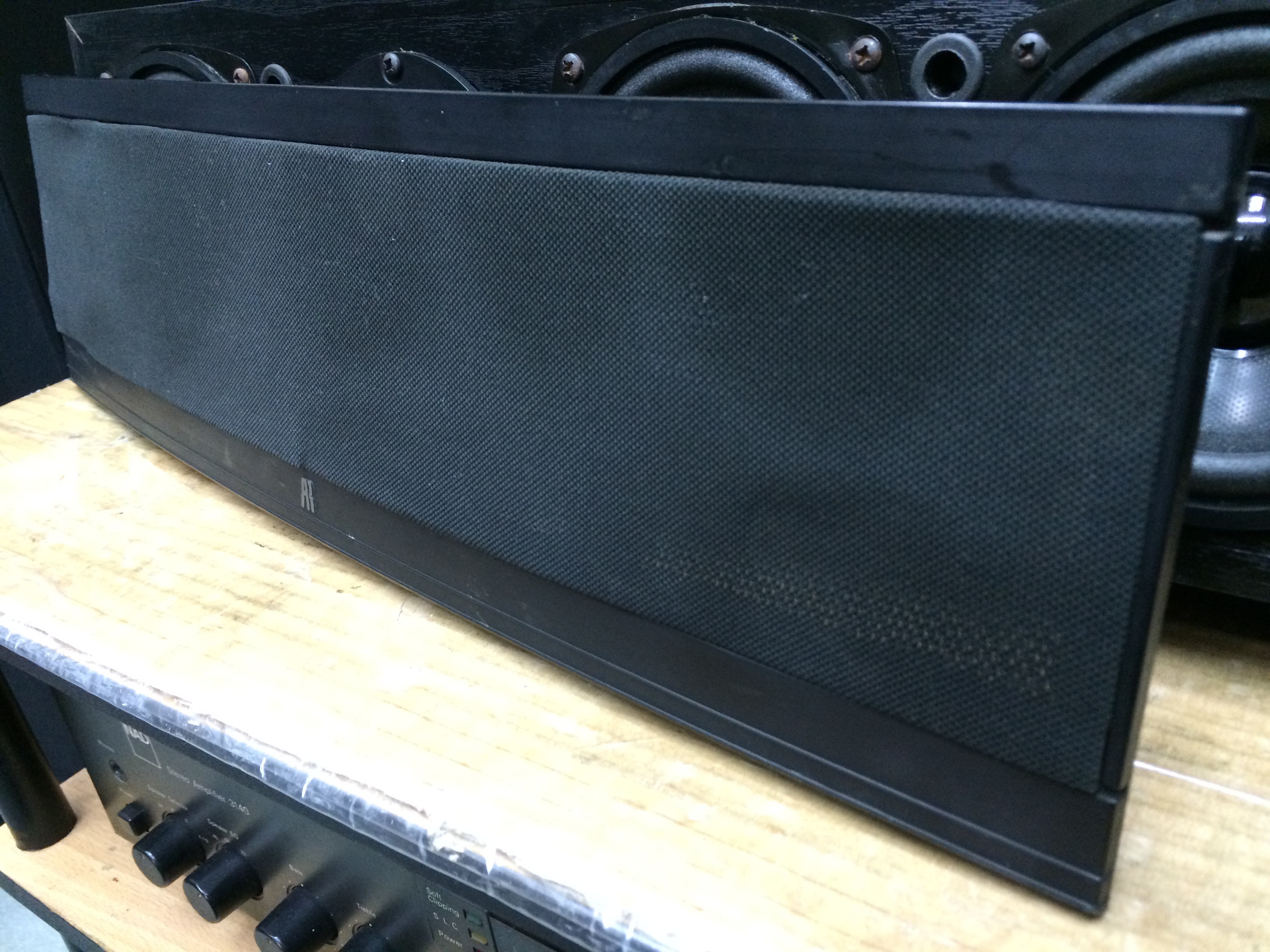 ลำโพงเซ็นเตอร์ Acoustic Research MC1