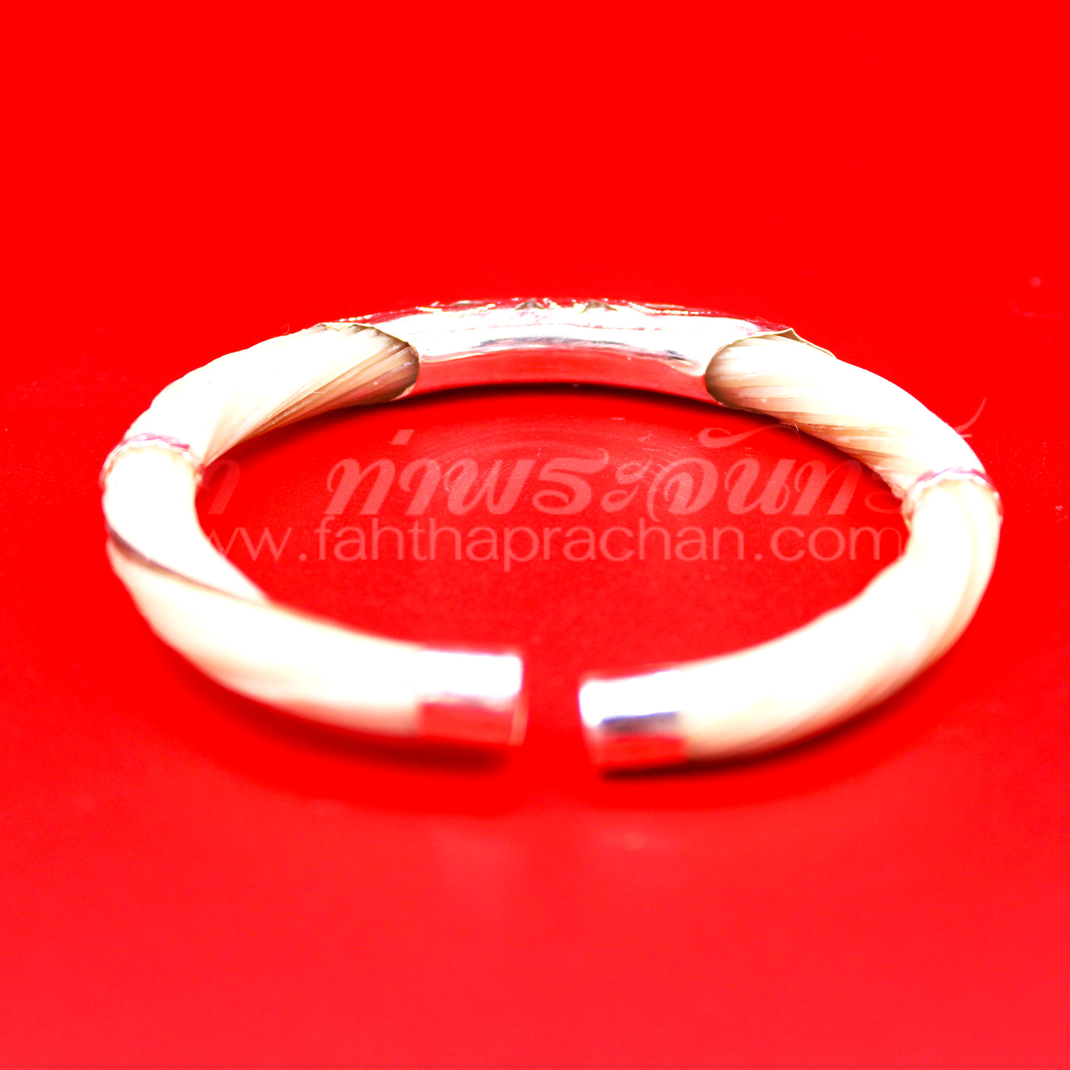 กำไลข้อมือหางช้างหุ้มเงินแท้ 92.5% ลายฉลุ