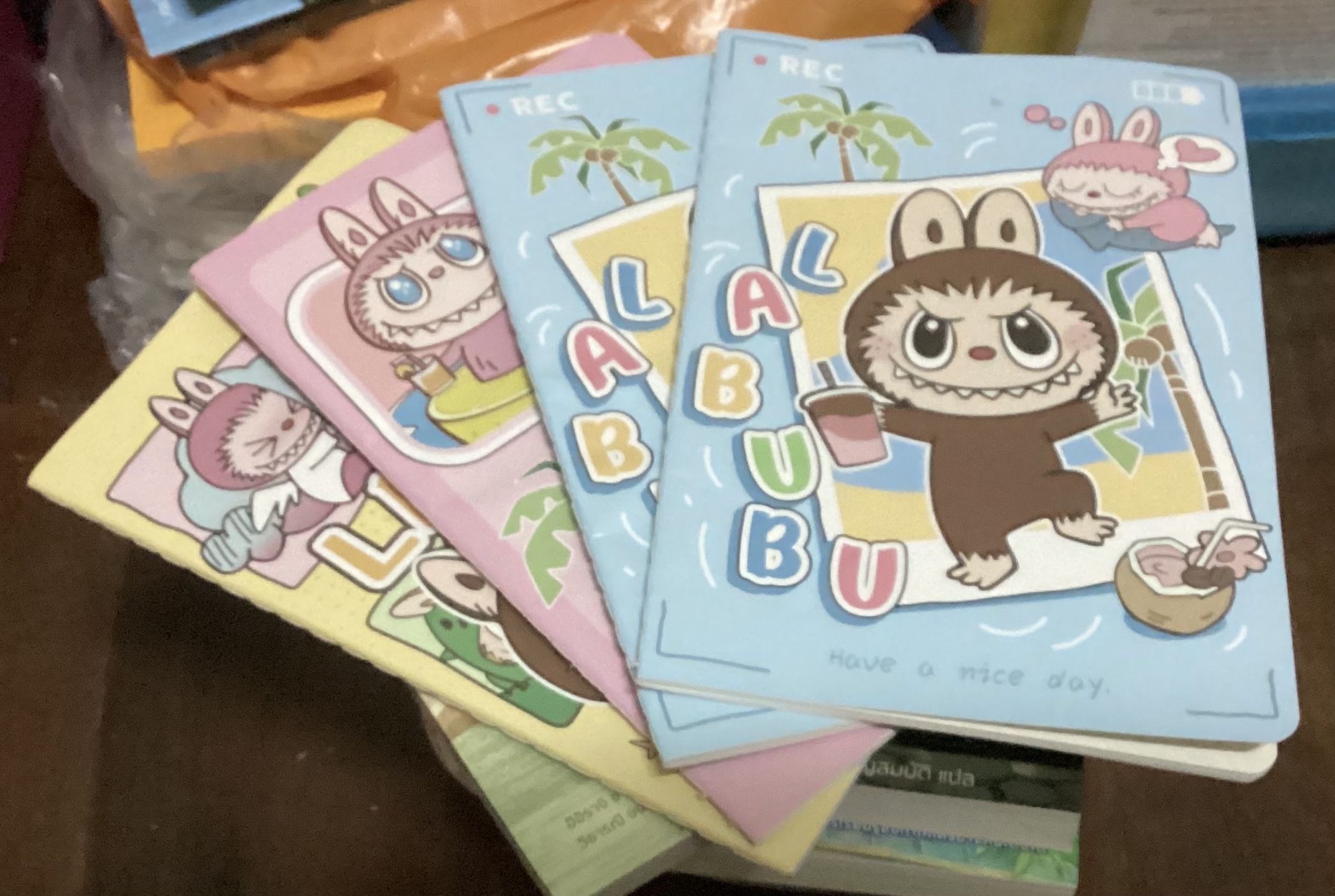 (ของแถม) สมุดลาบูบู้ มีเส้นบรรทัด ความสูงเท่าหนังสือ ไม่จิ๋ว